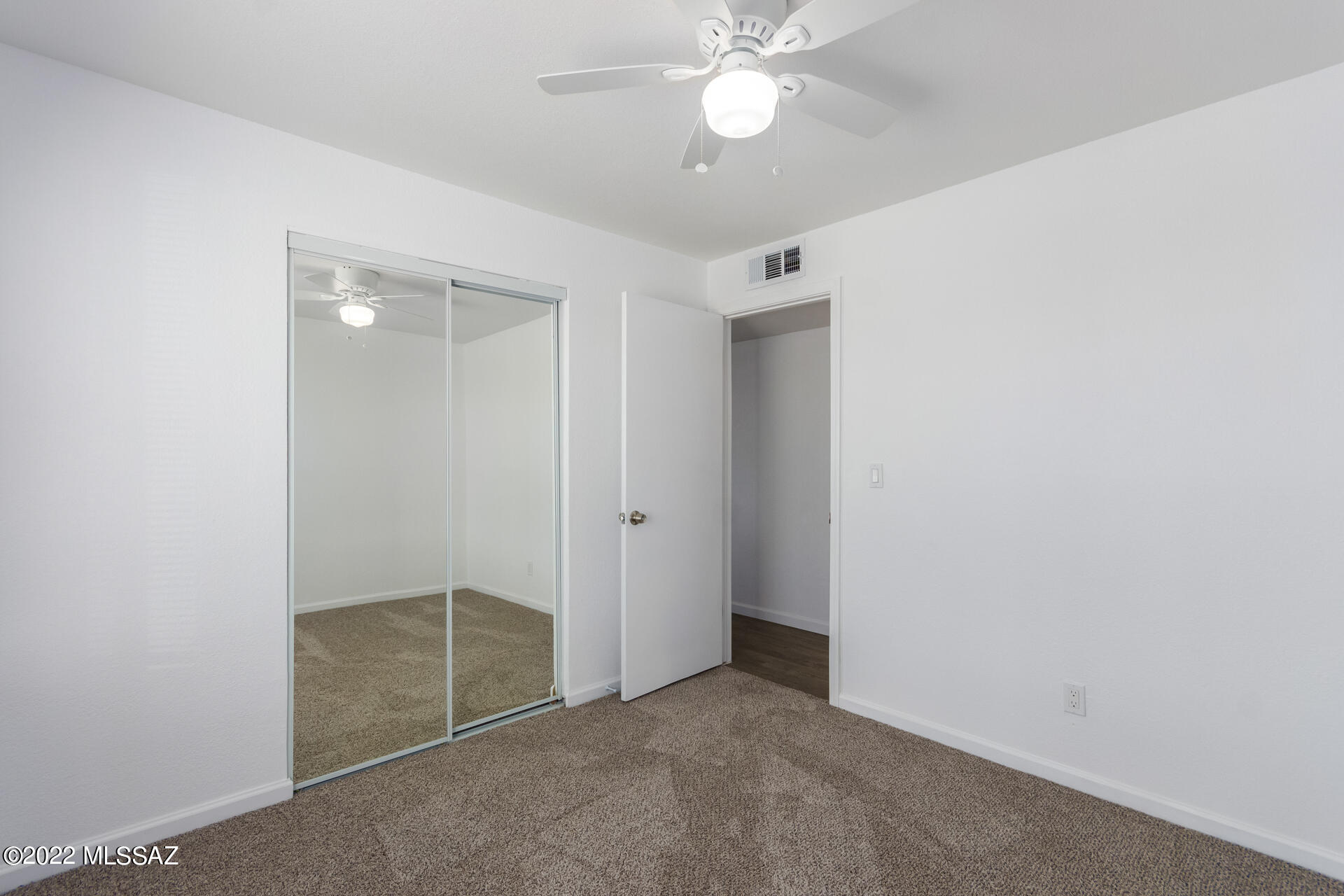 10614 N Arapaho Drive