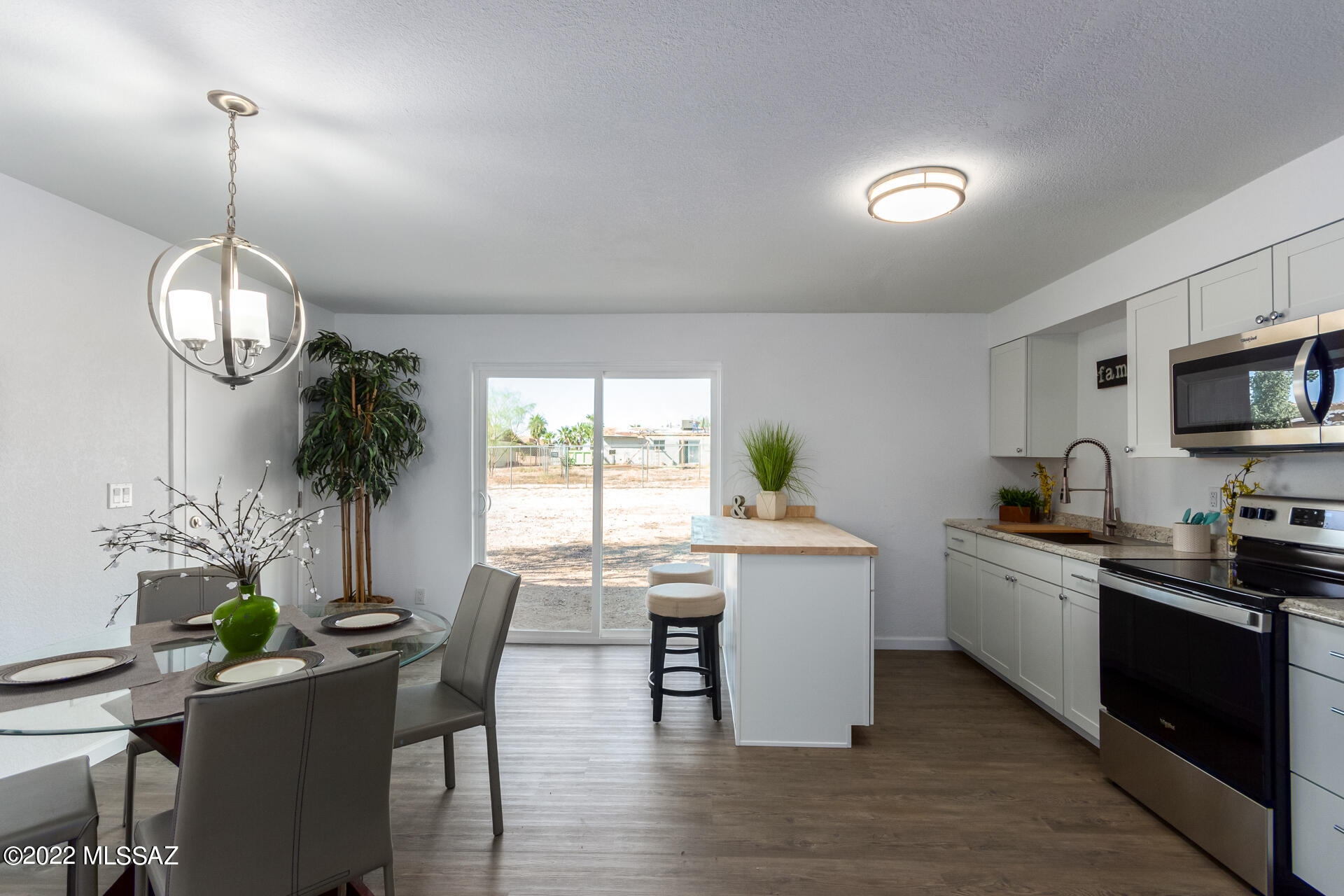 10614 N Arapaho Drive