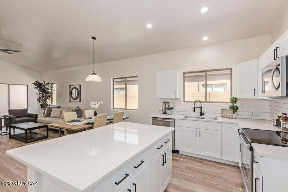 1786 E Chaparral Drive