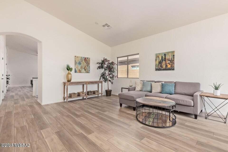 1786 E Chaparral Drive