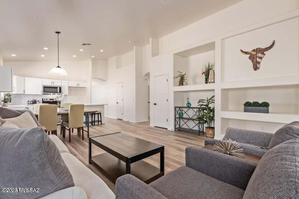 1786 E Chaparral Drive