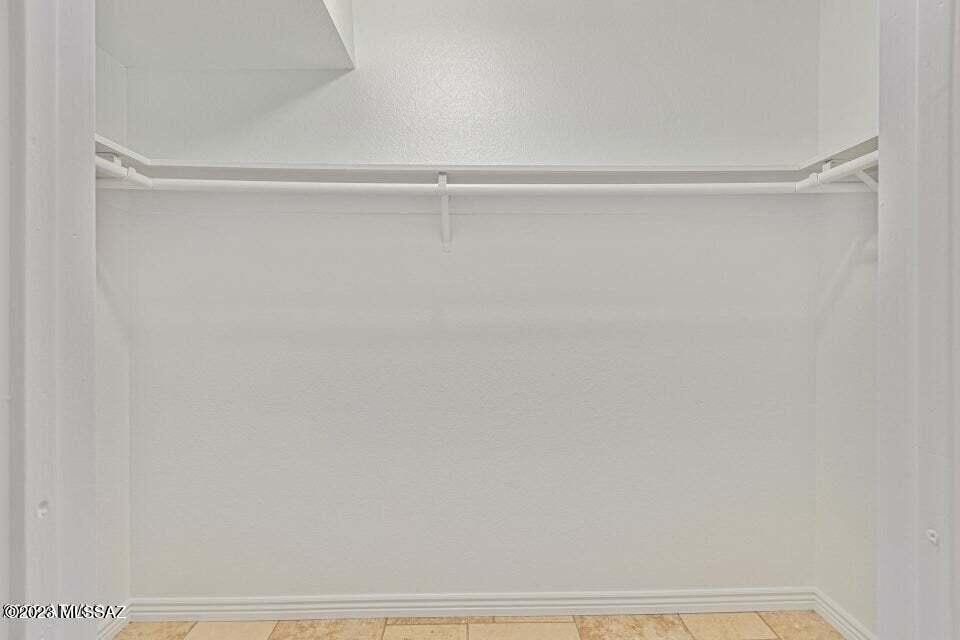 8753 E Via Taz Norte