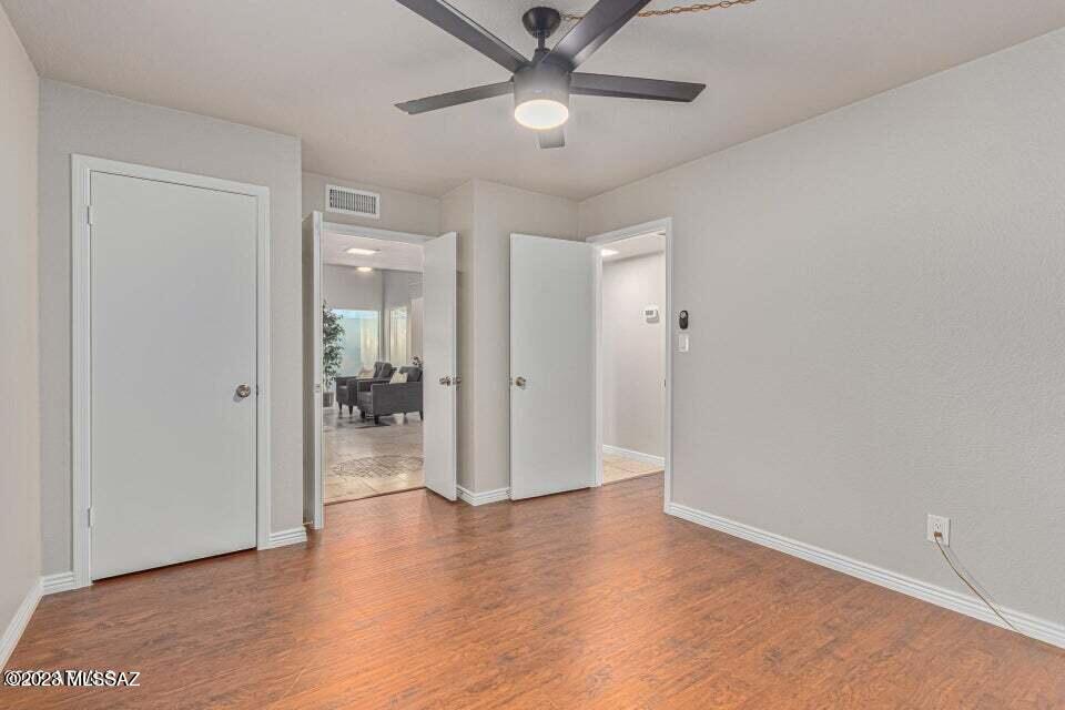 8753 E Via Taz Norte