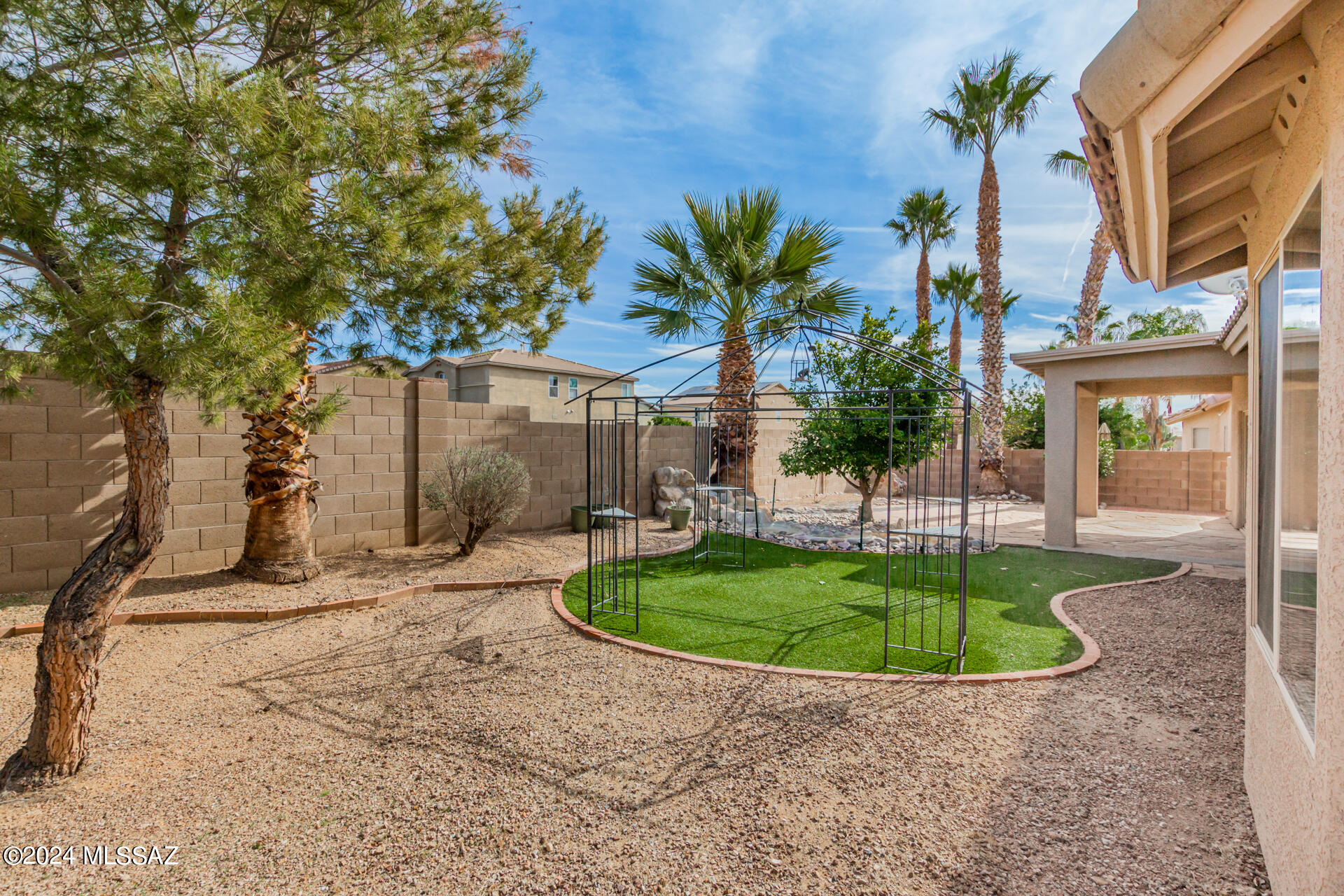 9162 N Treasure Mountain Drive