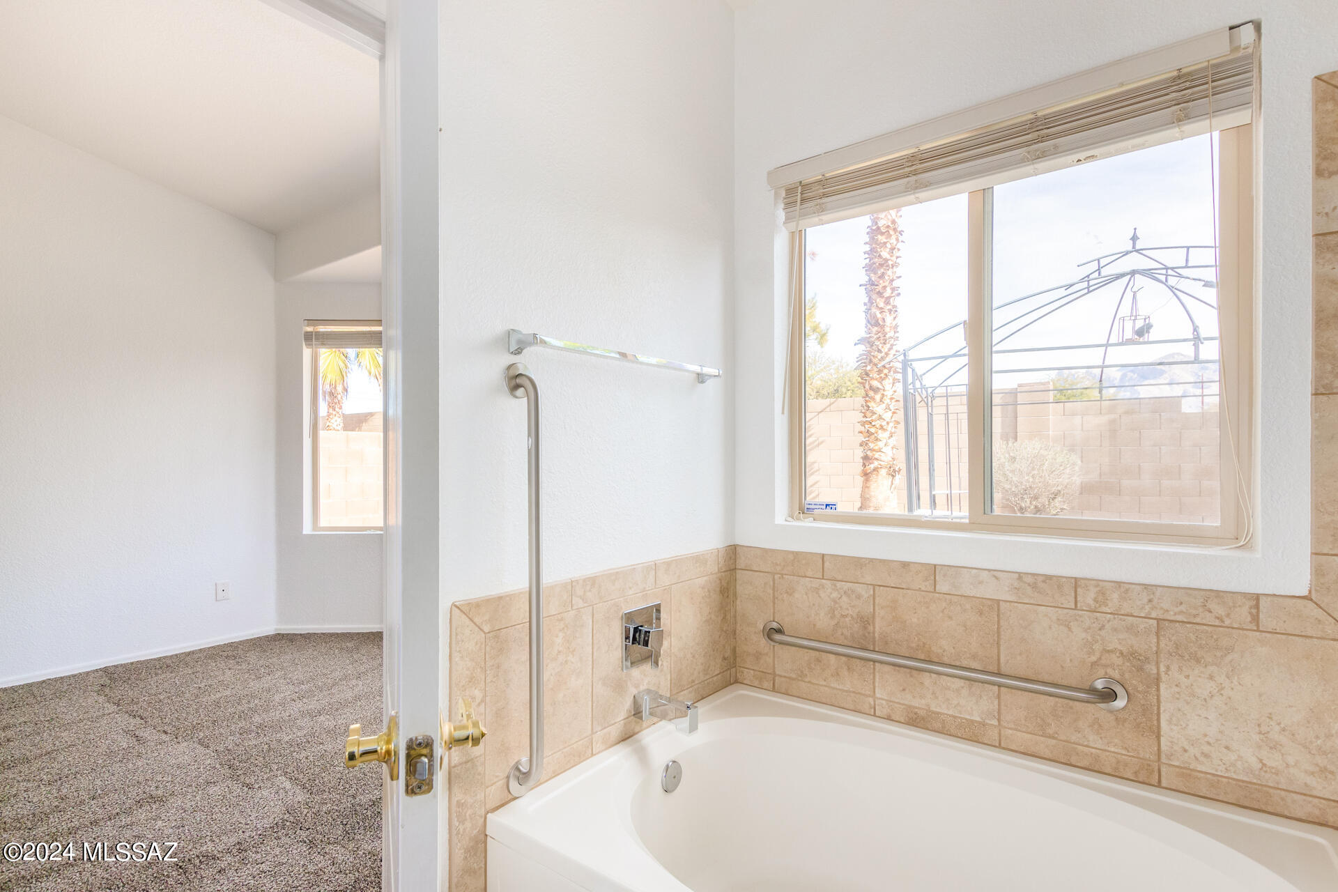 9162 N Treasure Mountain Drive