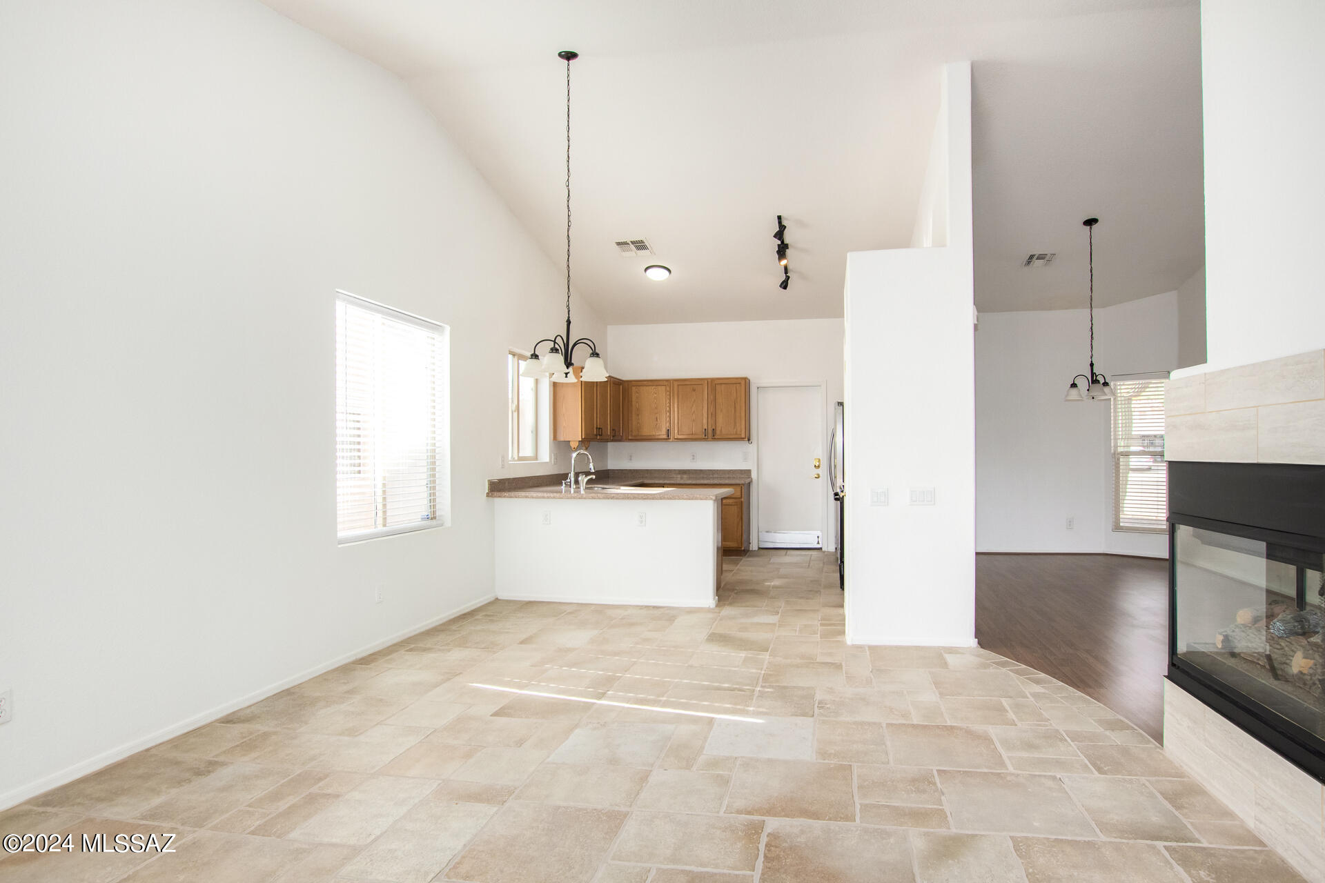 9162 N Treasure Mountain Drive