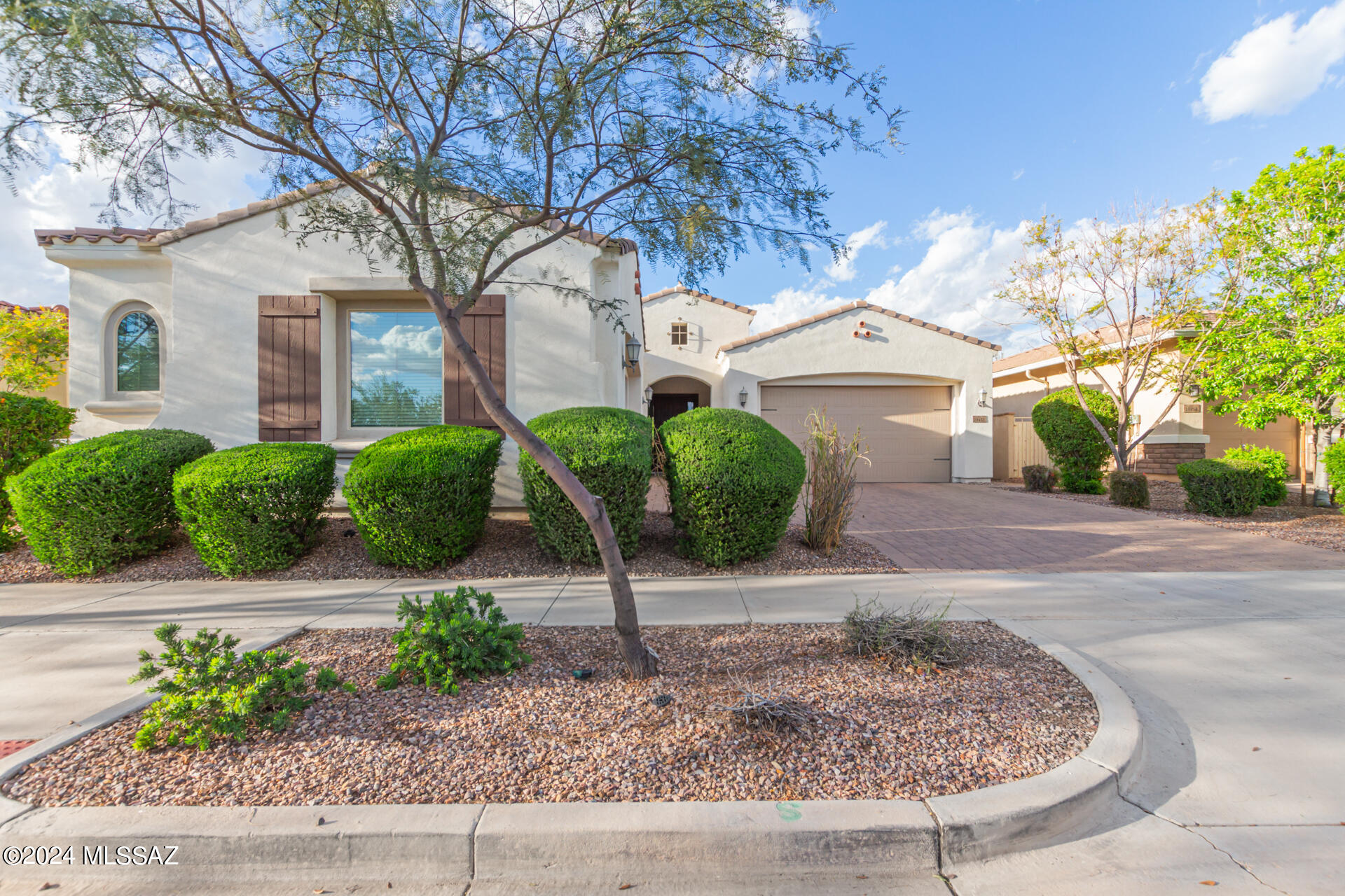 10452 E Lincoln Avenue