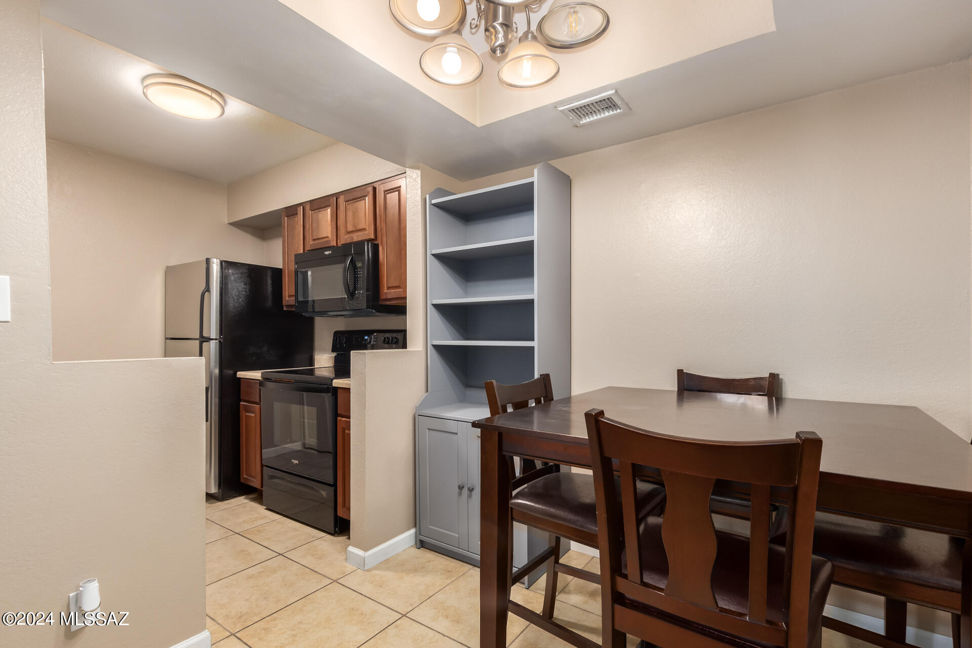 1745 E Glenn Street Unit: 127