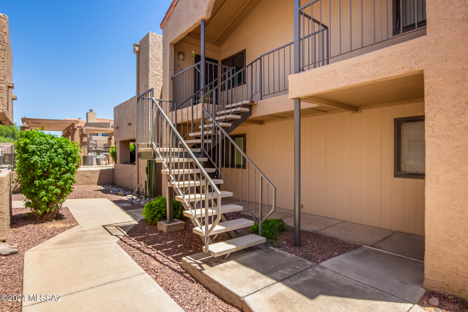 1745 E Glenn Street Unit: 127