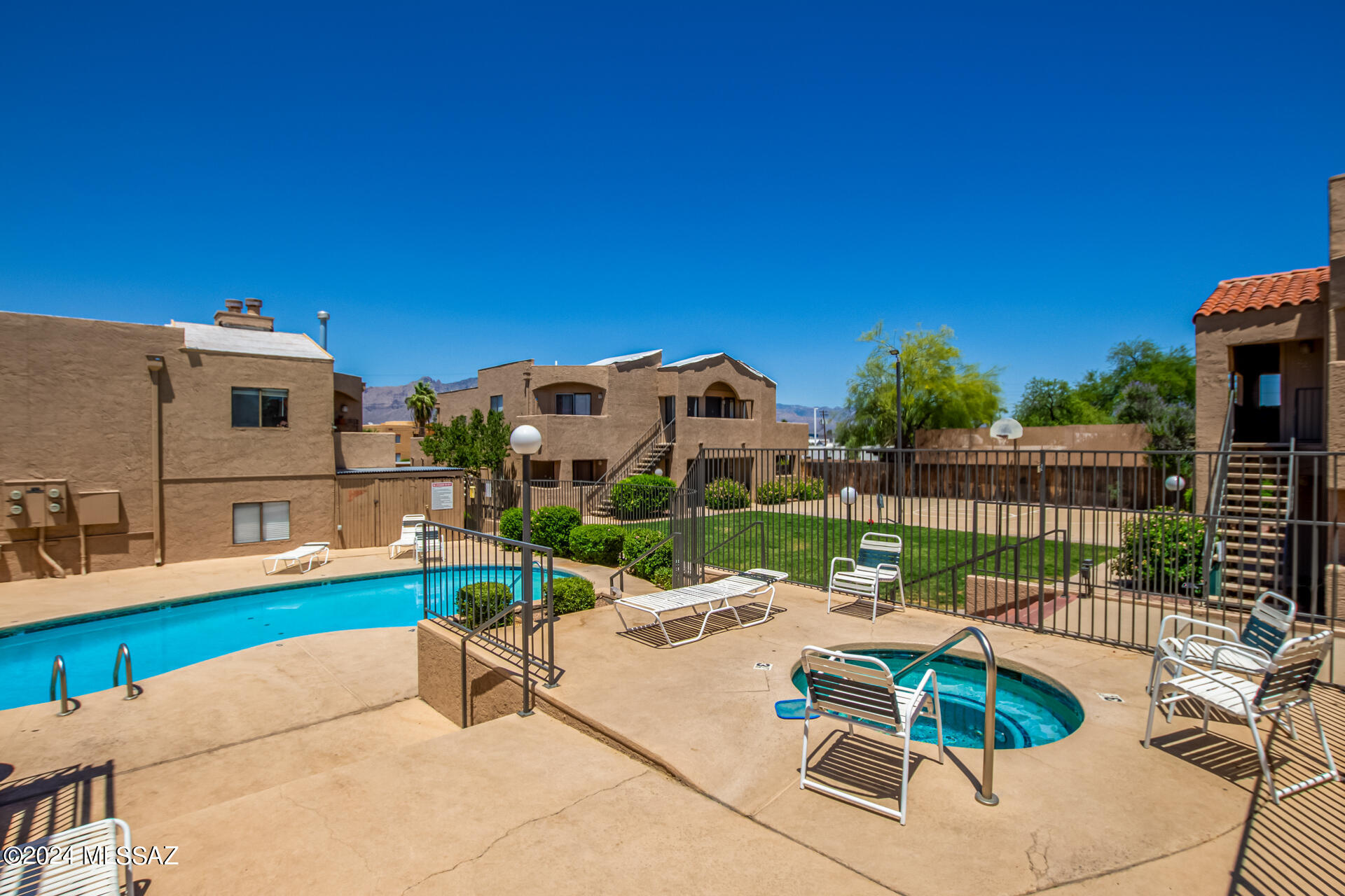 1745 E Glenn Street Unit: 127