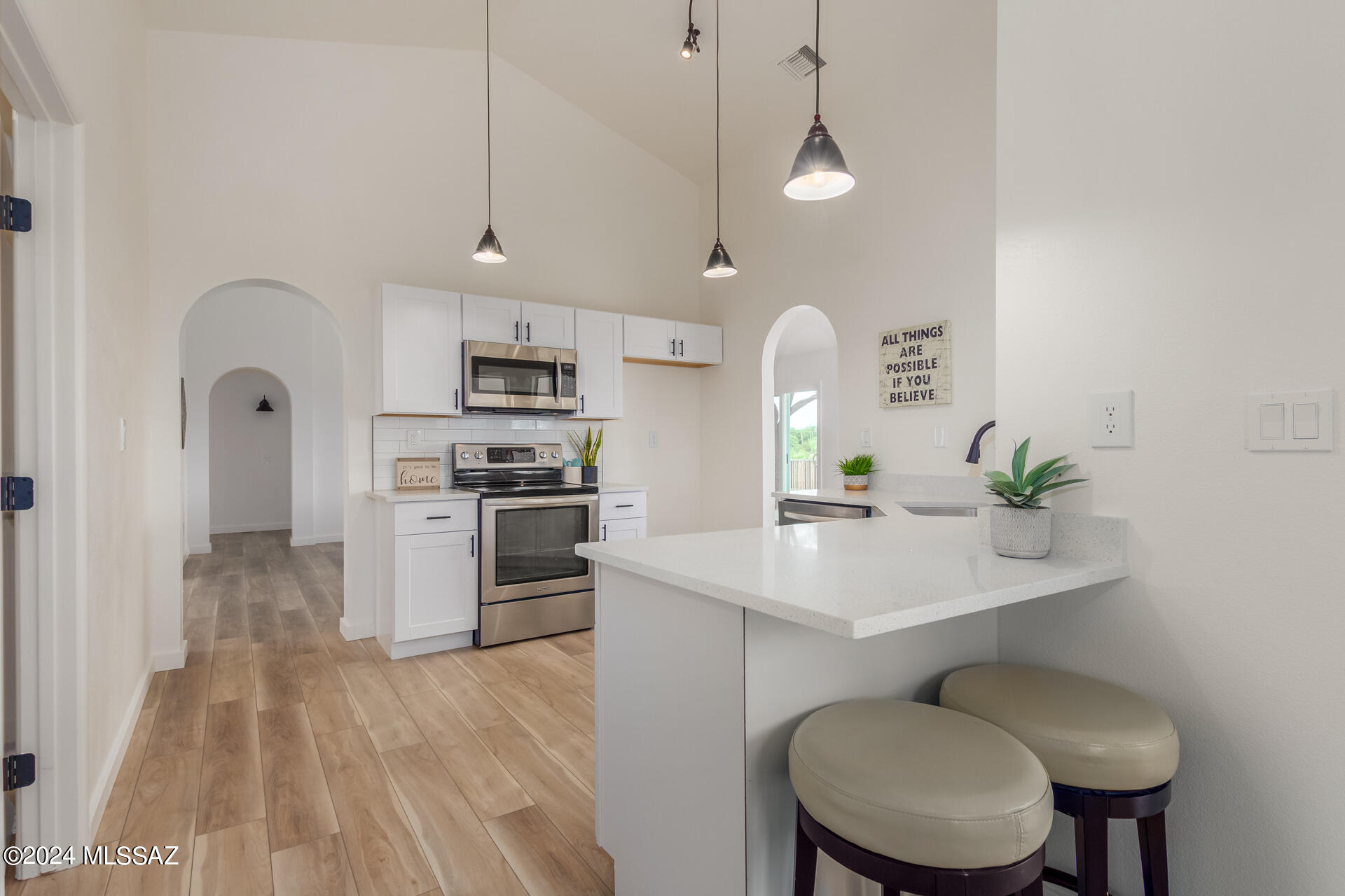 2842 W Avenida Azahar