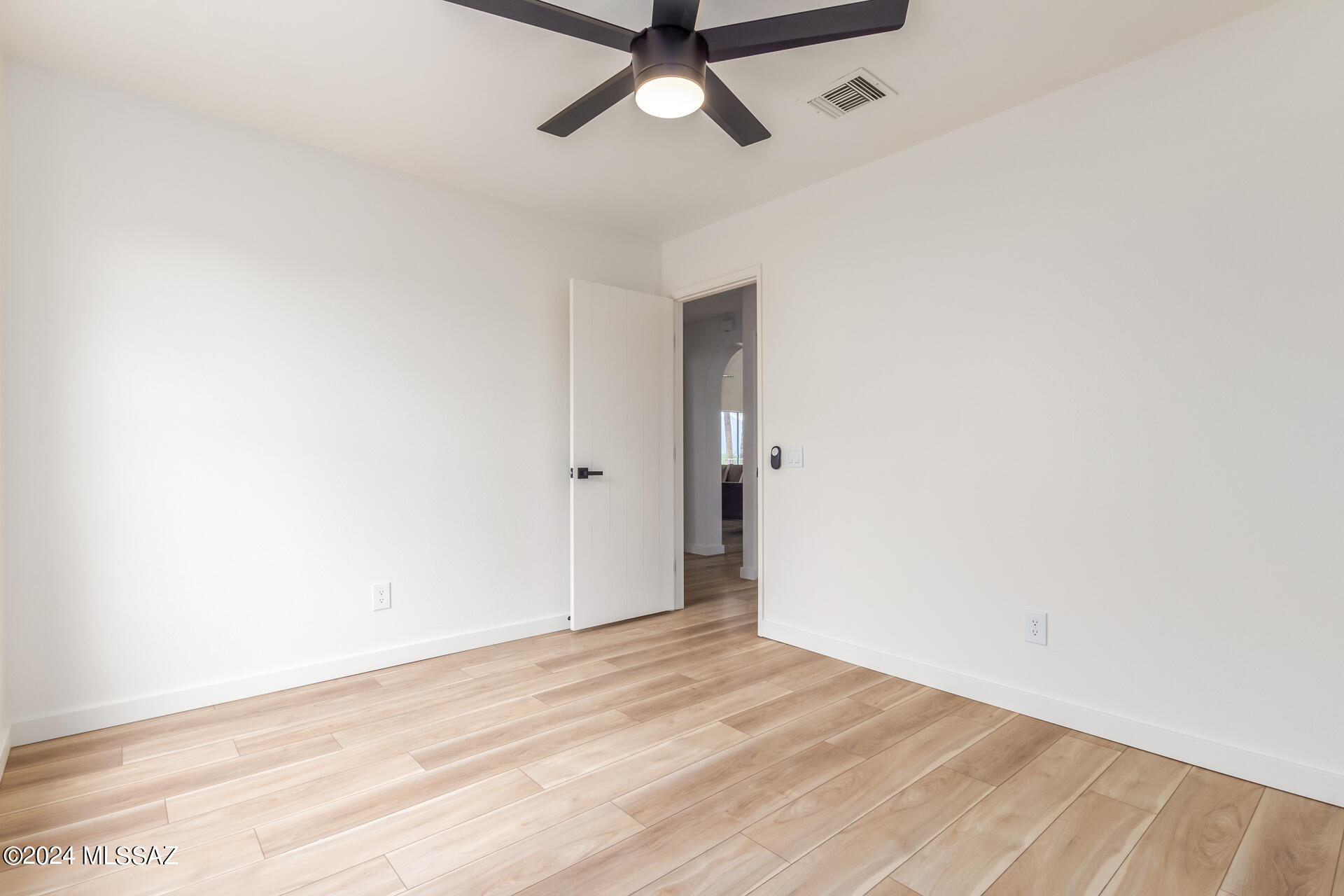 2842 W Avenida Azahar