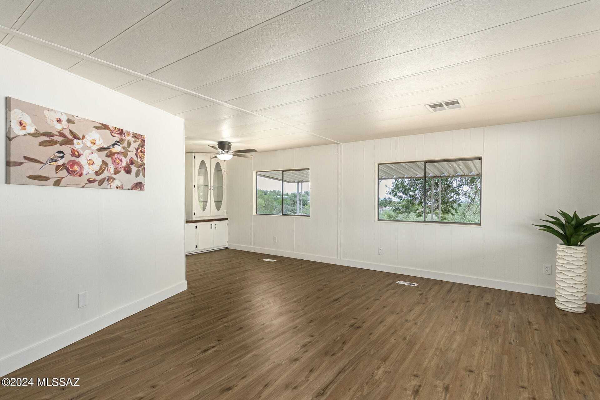 2730 N Rockliffe Boulevard