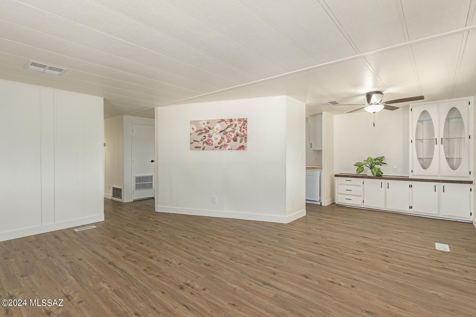 2730 N Rockliffe Boulevard