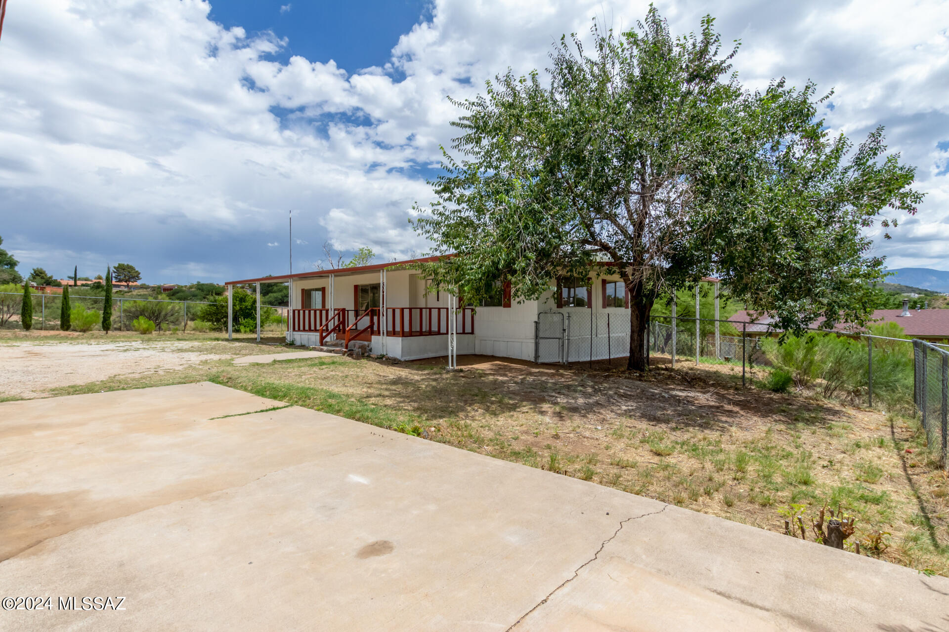 2730 N Rockliffe Boulevard