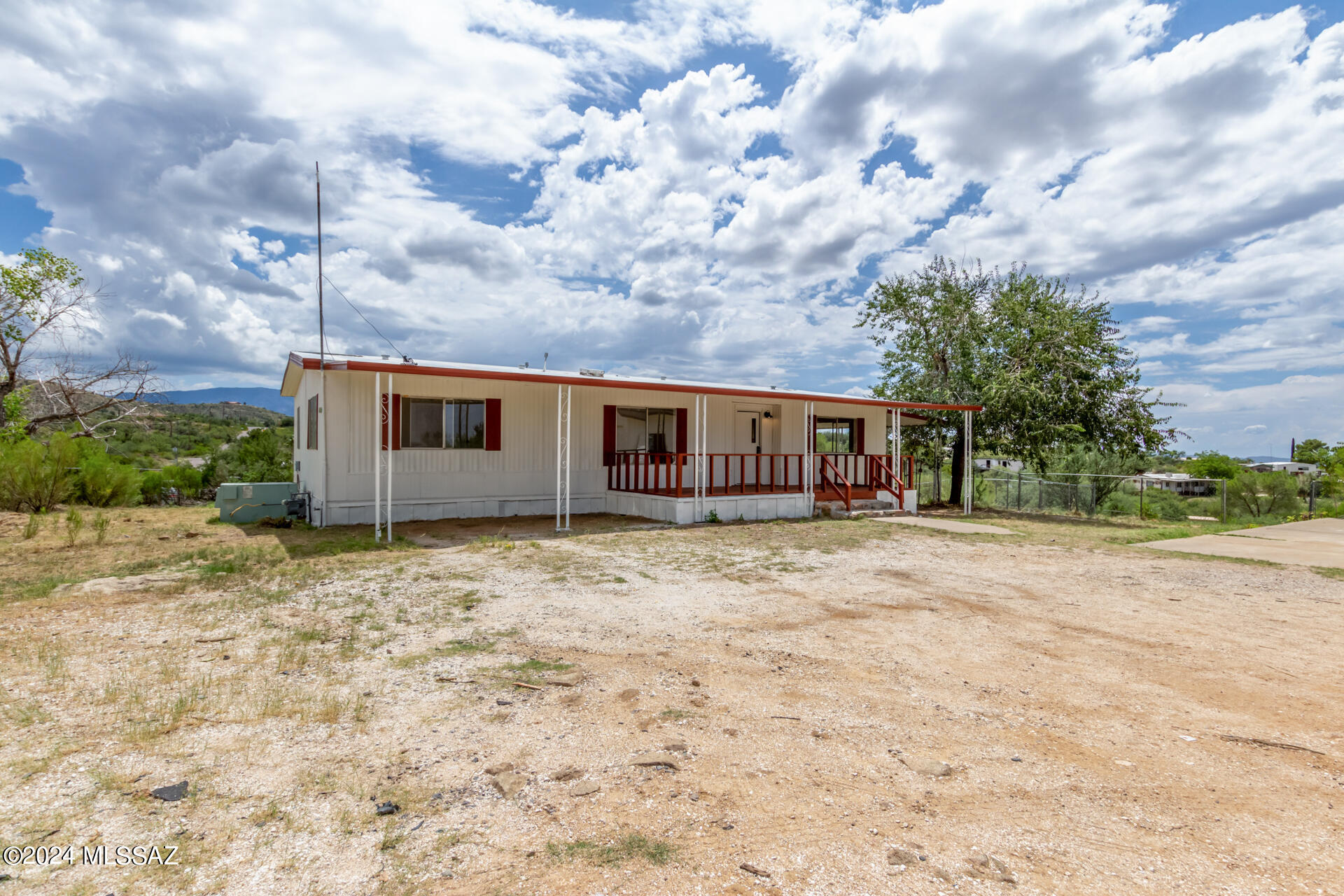 2730 N Rockliffe Boulevard