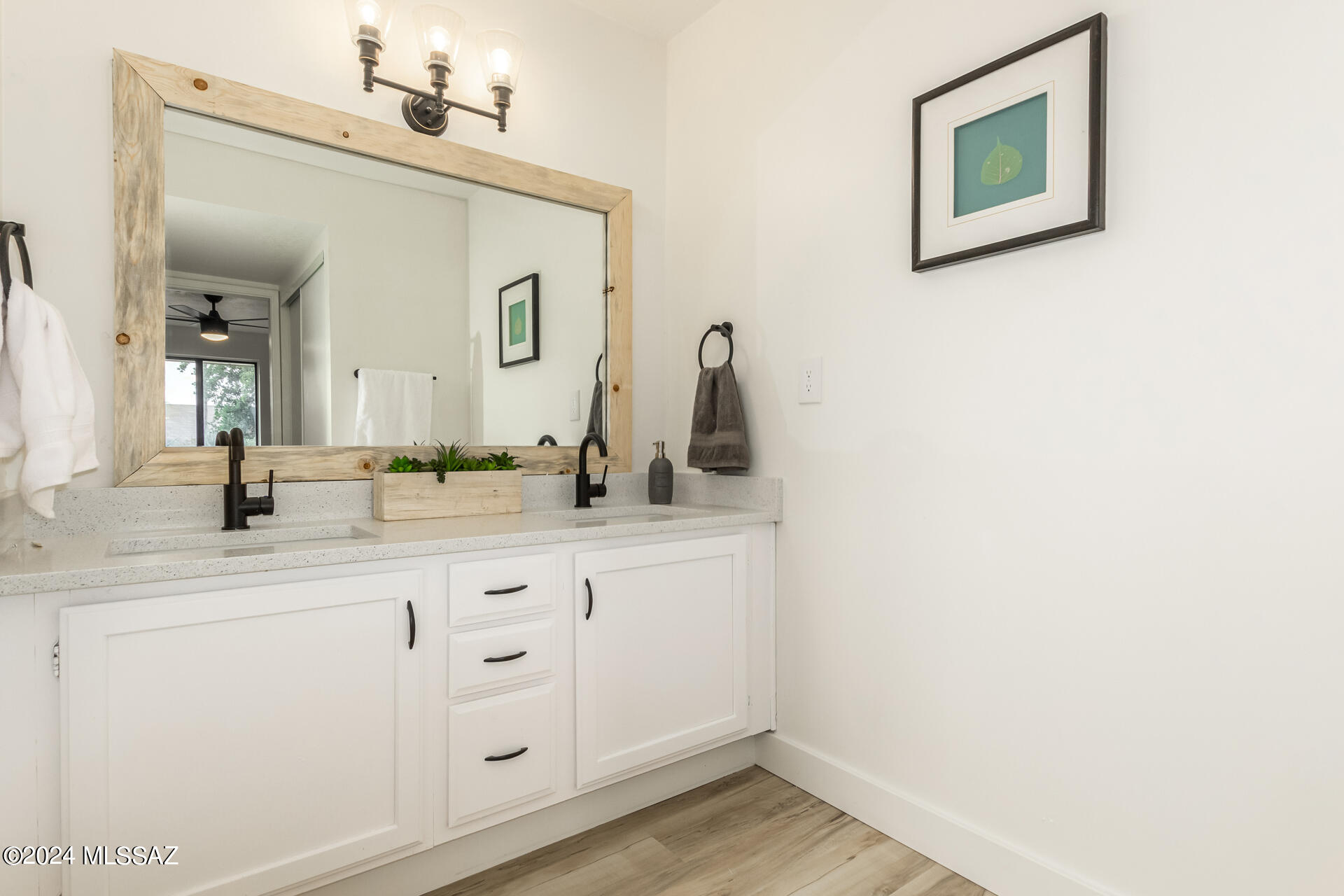 3310 W Green Ridge Drive