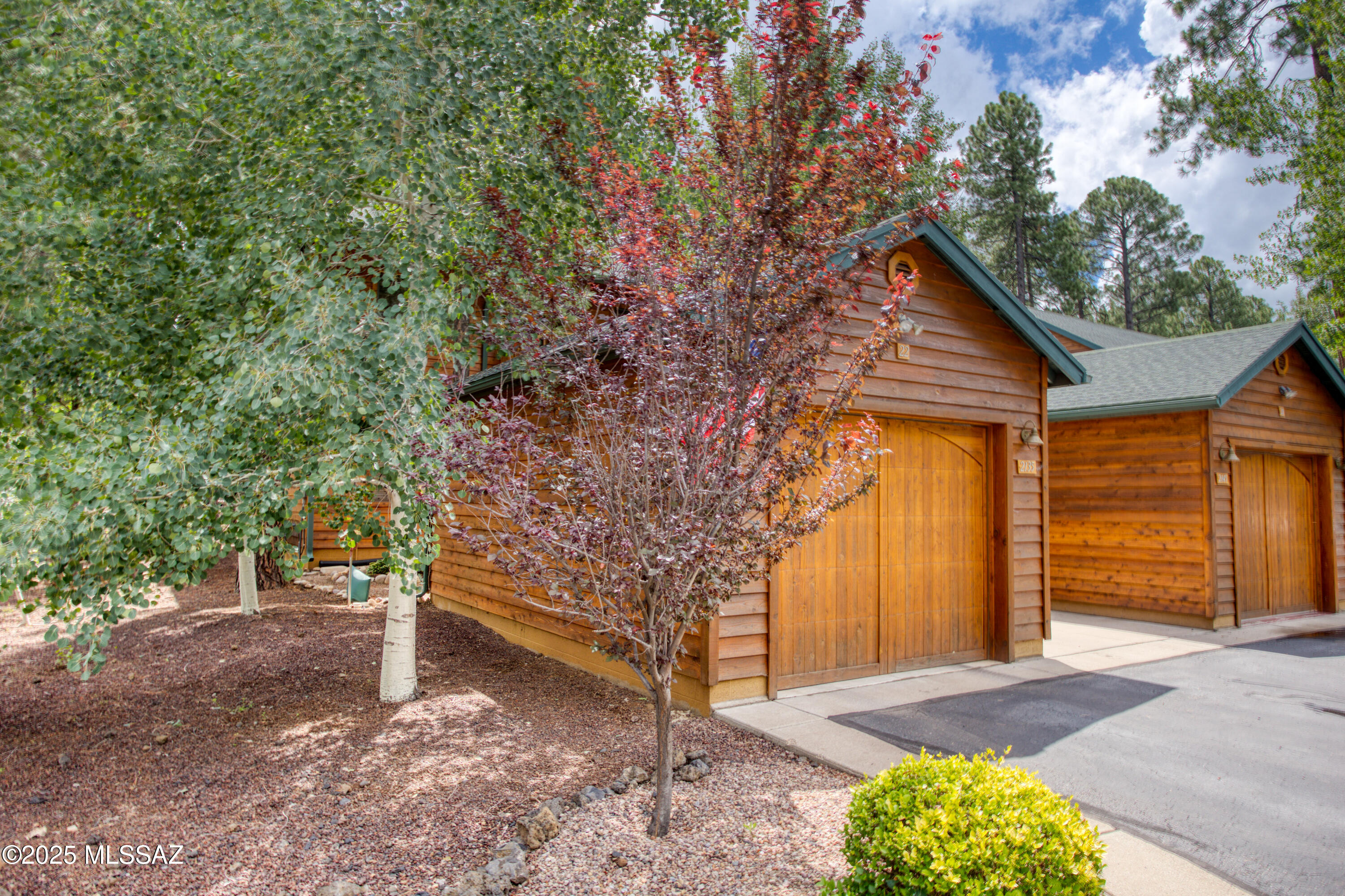 2135 Northwind Drive Unit: 22