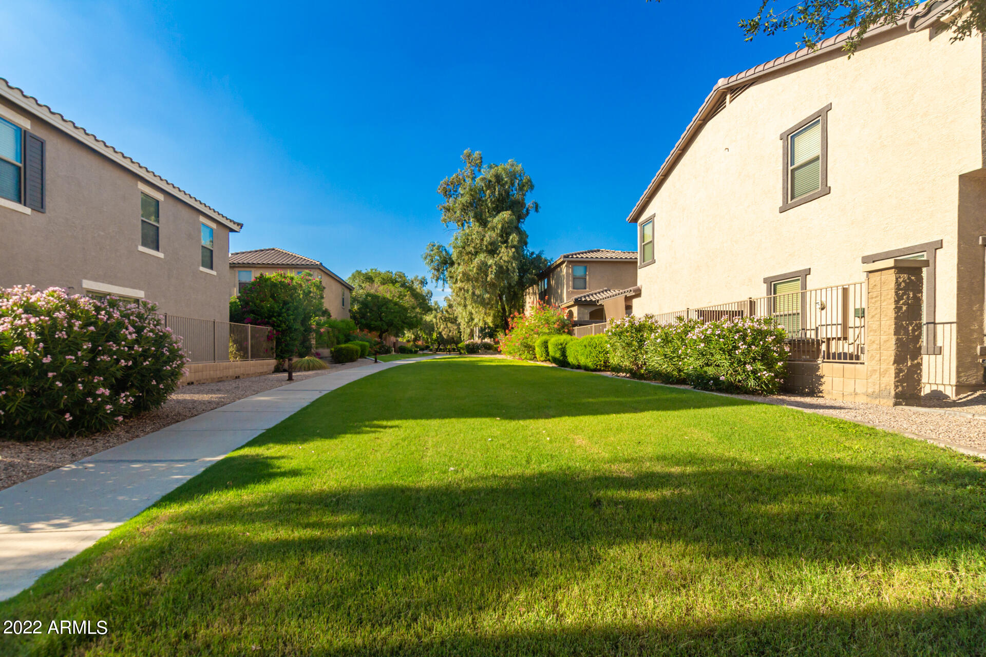 21151 E AVENIDA DEL VALLE