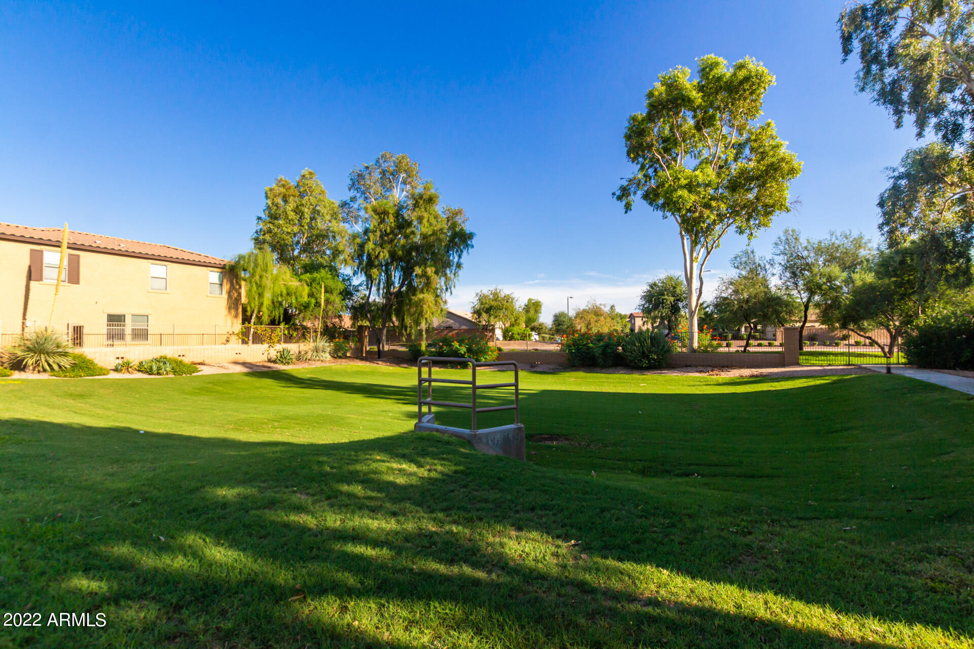 21151 E AVENIDA DEL VALLE