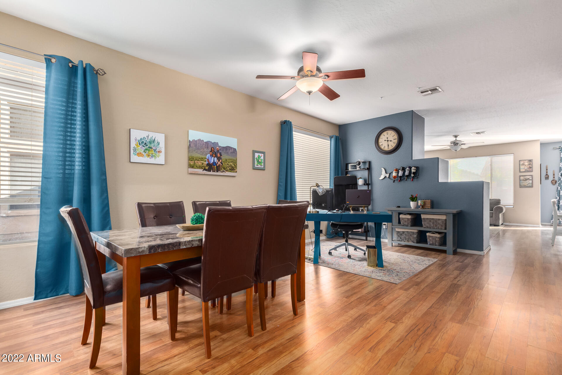 4313 E IVANHOE Street