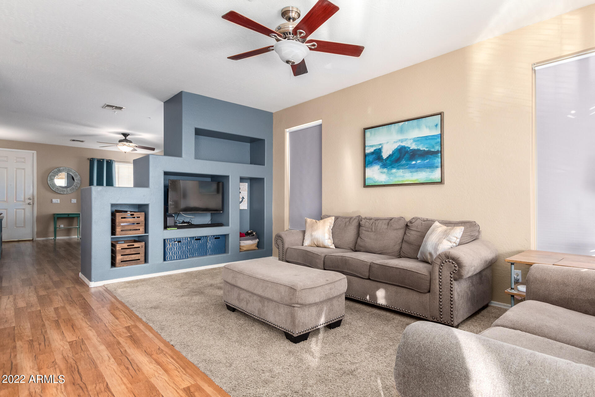 4313 E IVANHOE Street