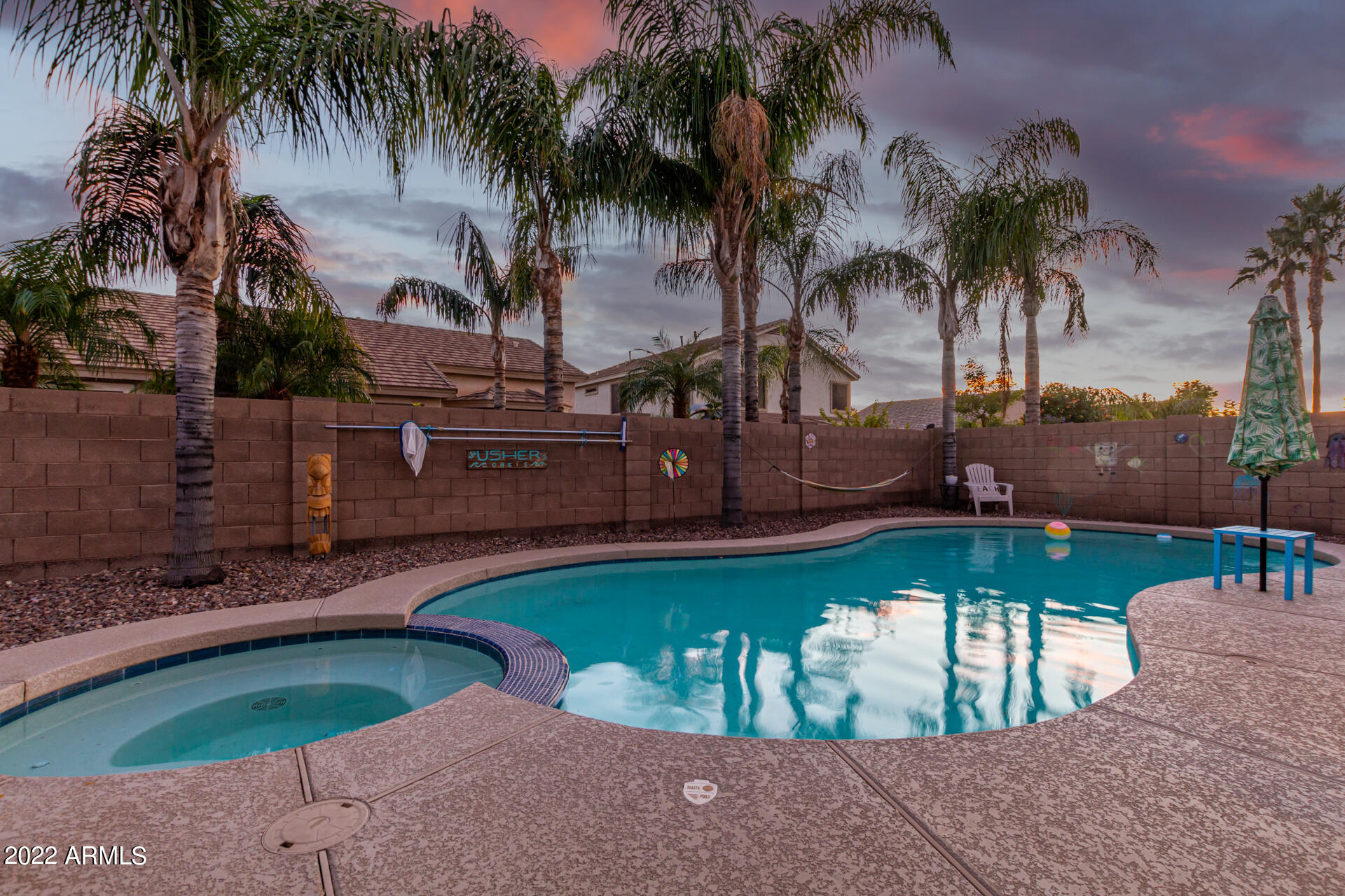 4313 E IVANHOE Street