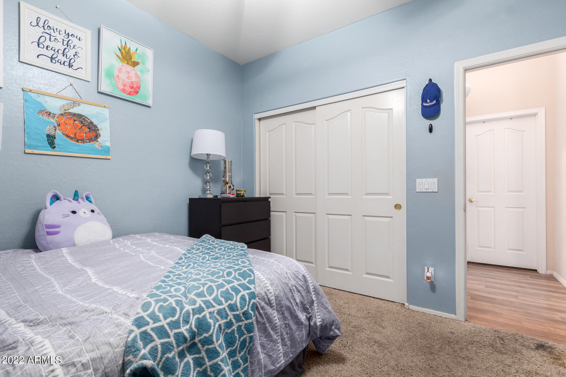 4313 E IVANHOE Street