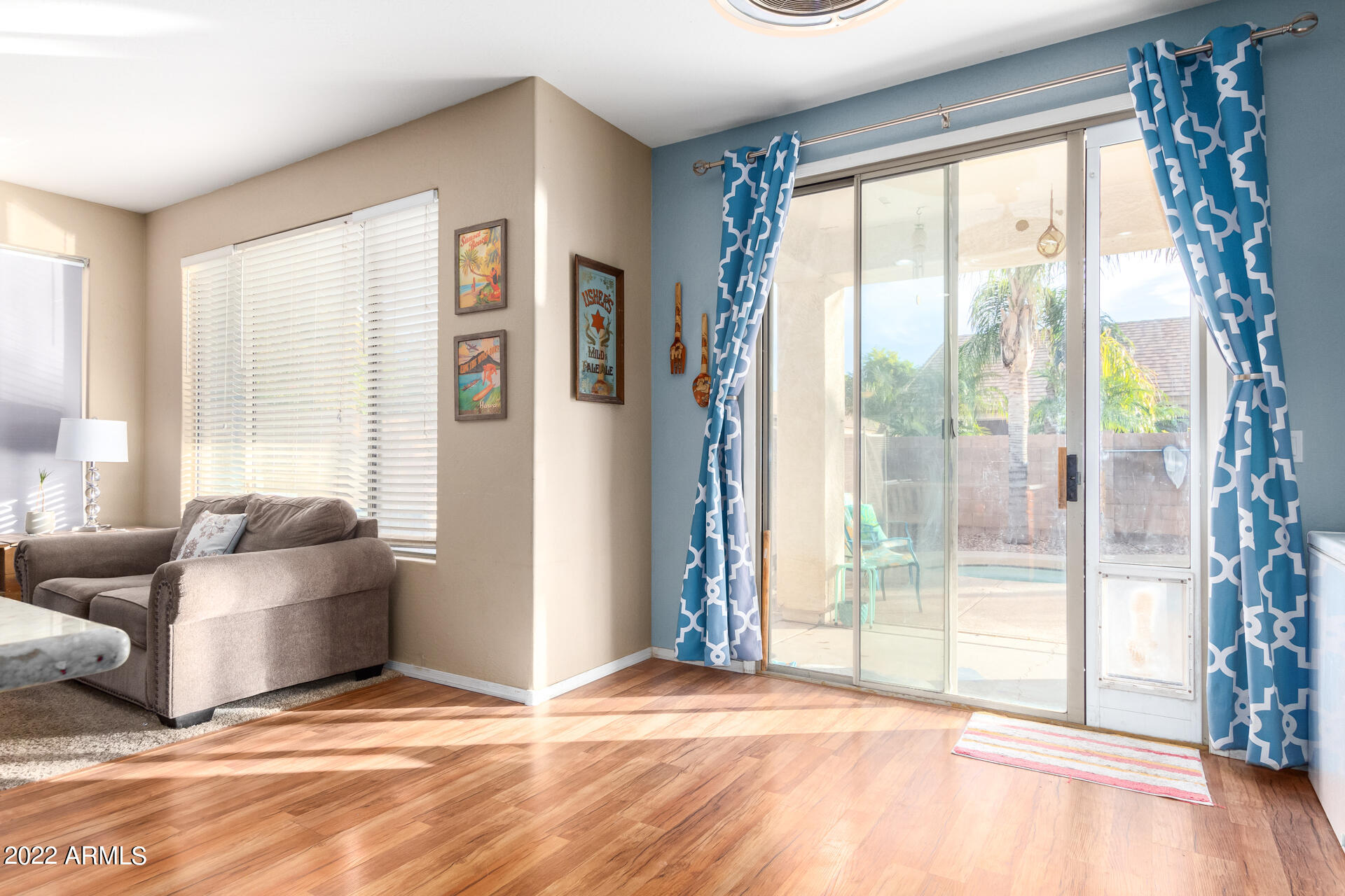 4313 E IVANHOE Street