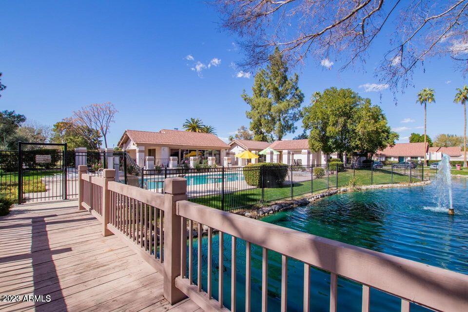 8753 E VIA TAZ NORTE --