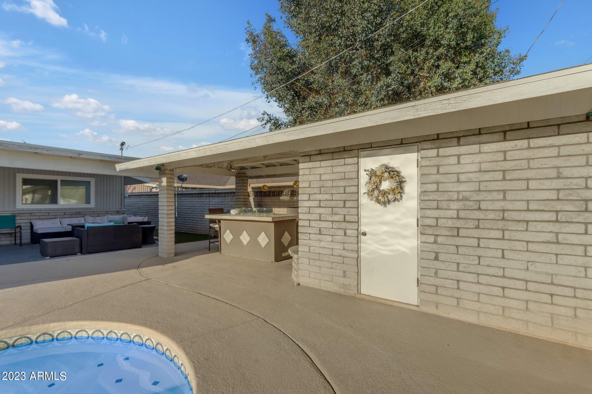 817 W GALVESTON Street