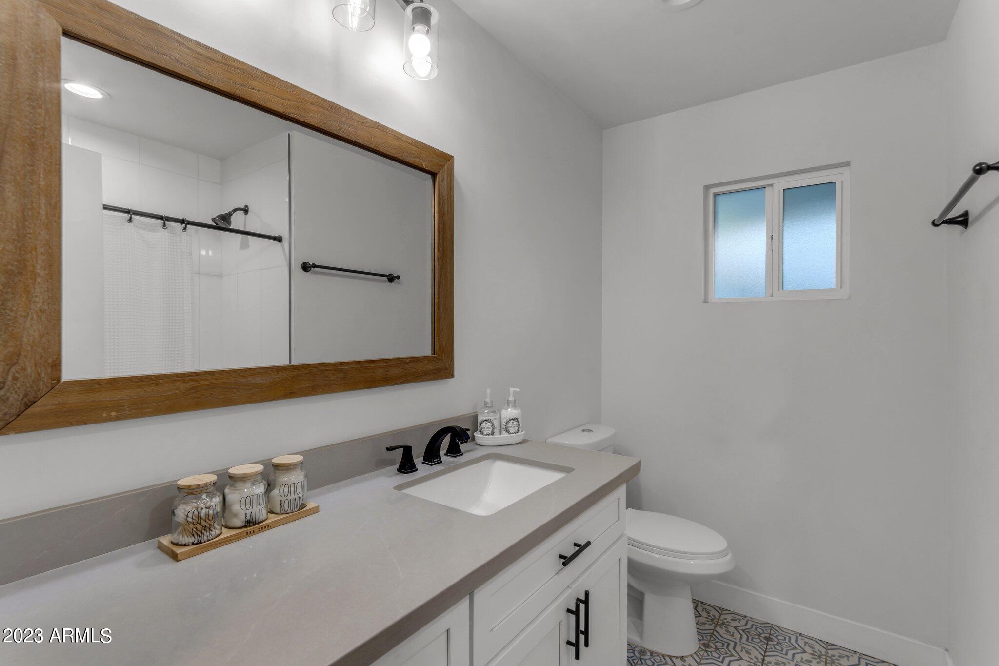 817 W GALVESTON Street