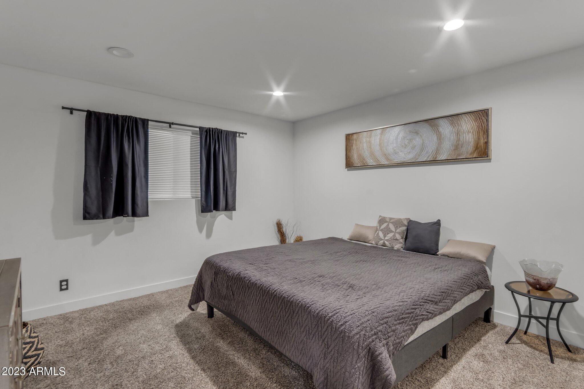 817 W GALVESTON Street