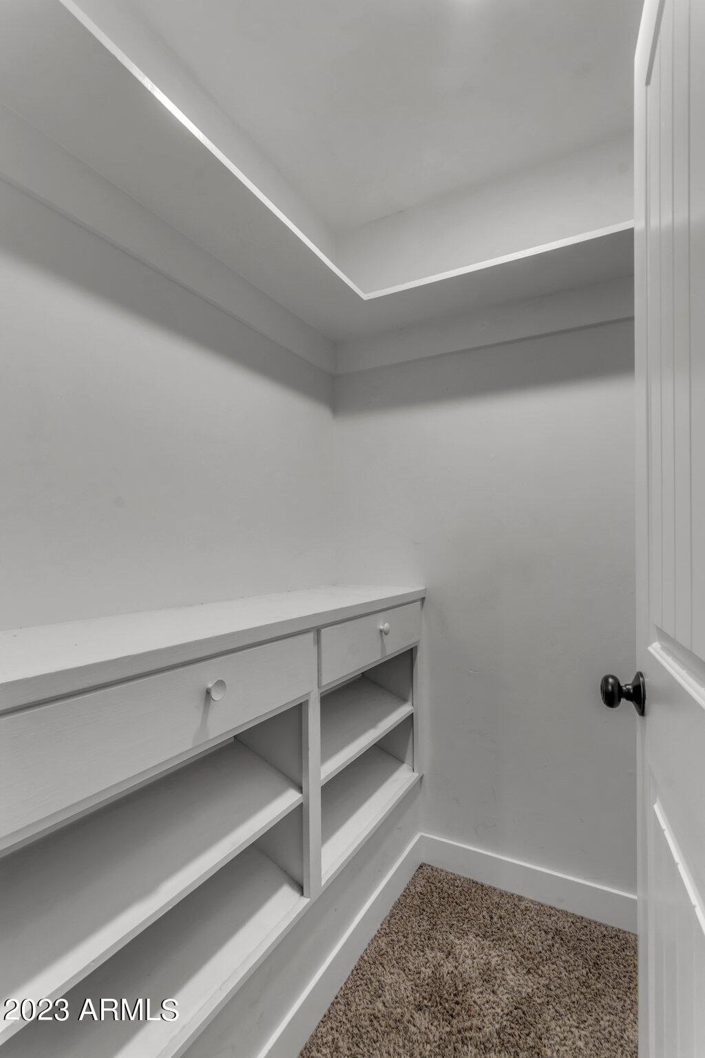 817 W GALVESTON Street