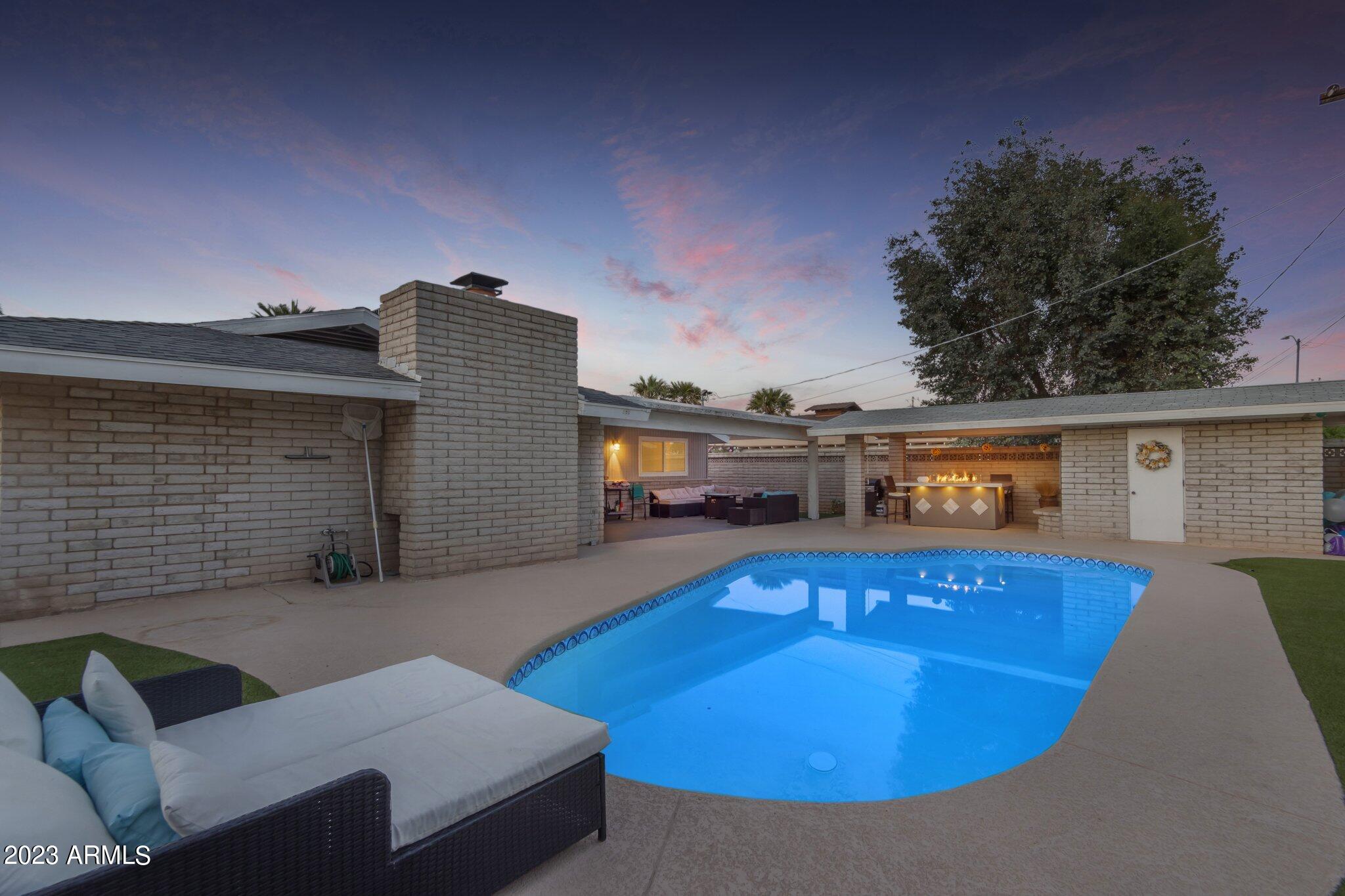 817 W GALVESTON Street