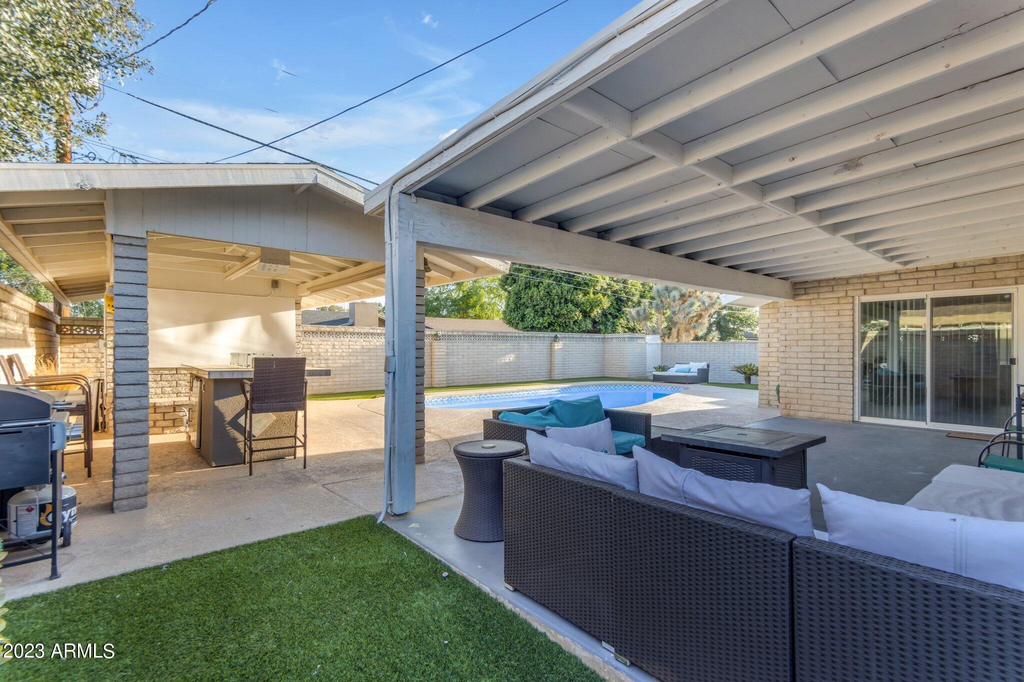 817 W GALVESTON Street