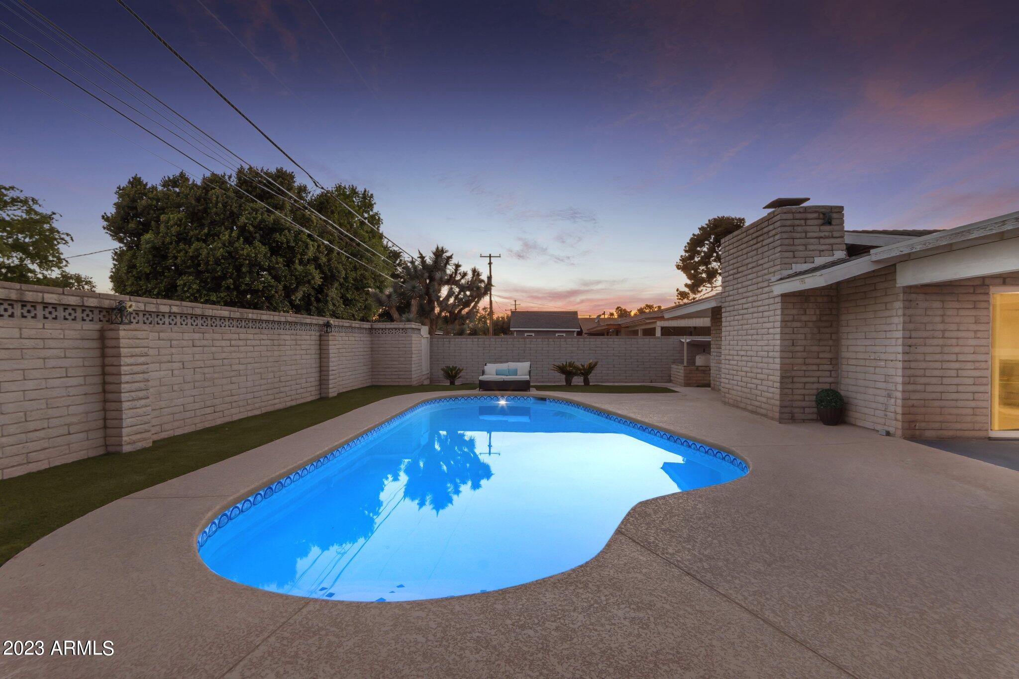 817 W GALVESTON Street