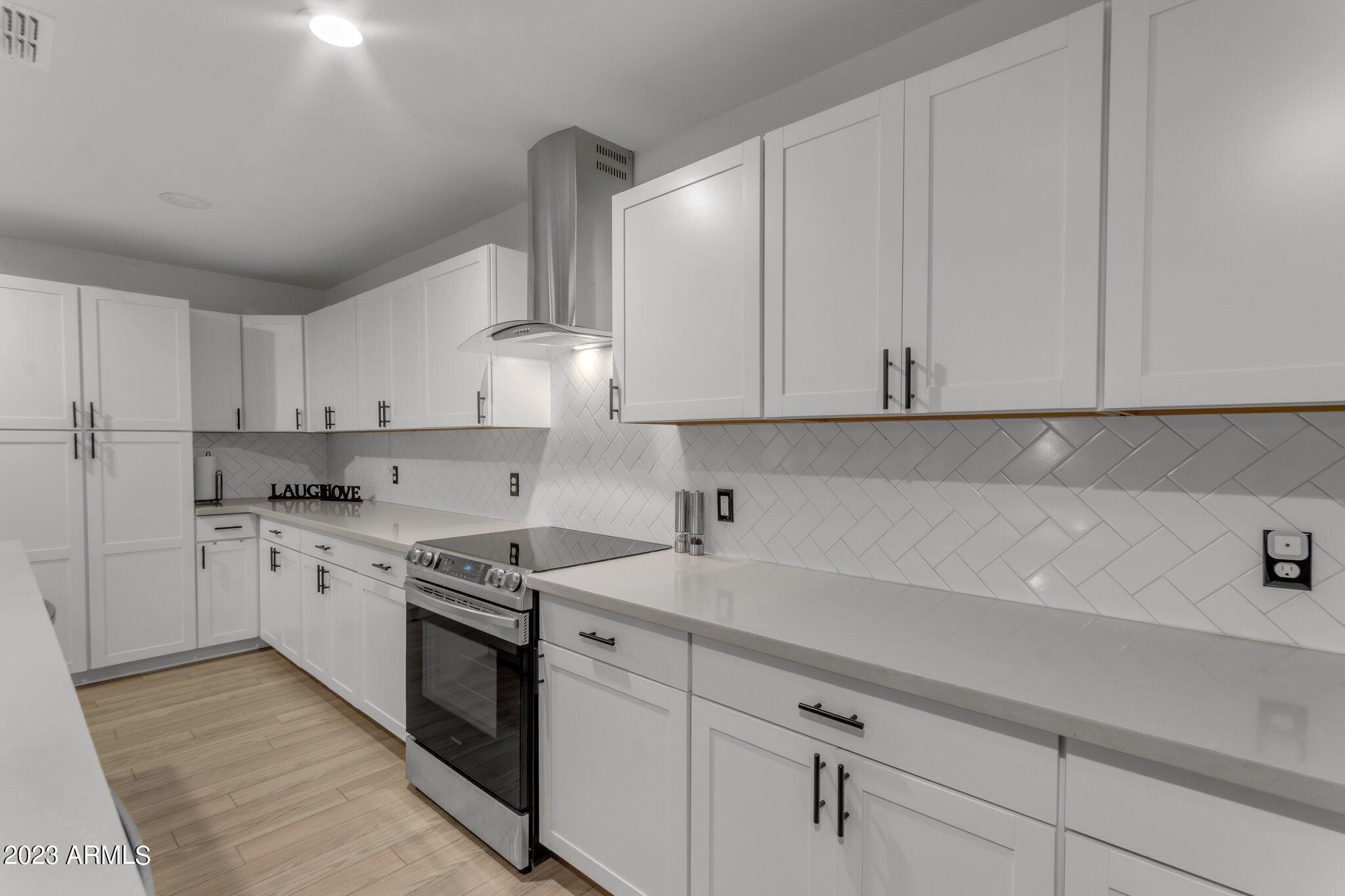 817 W GALVESTON Street