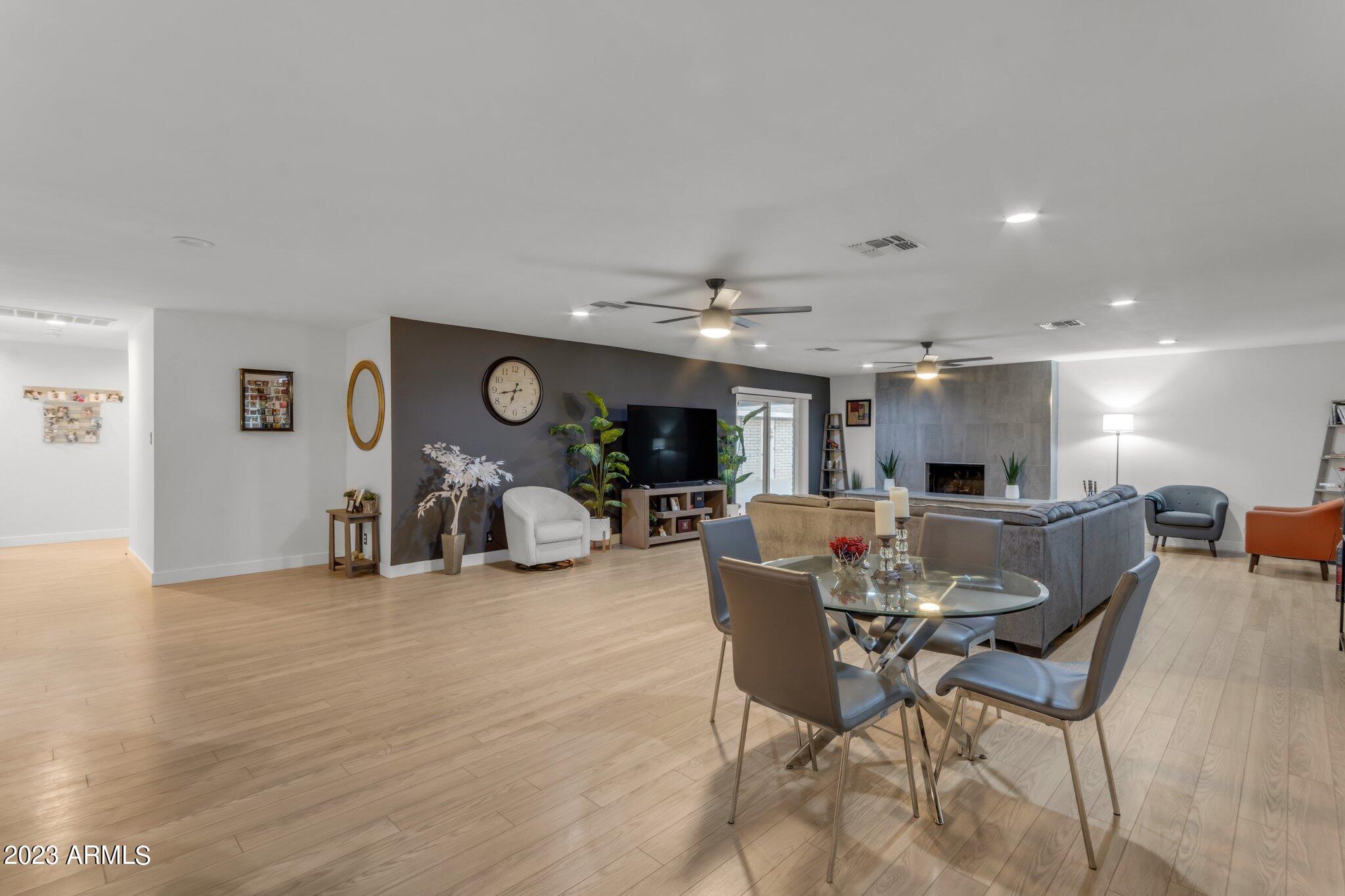 817 W GALVESTON Street