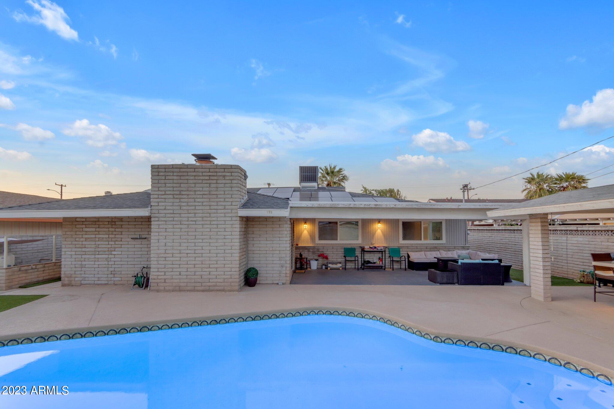 817 W GALVESTON Street