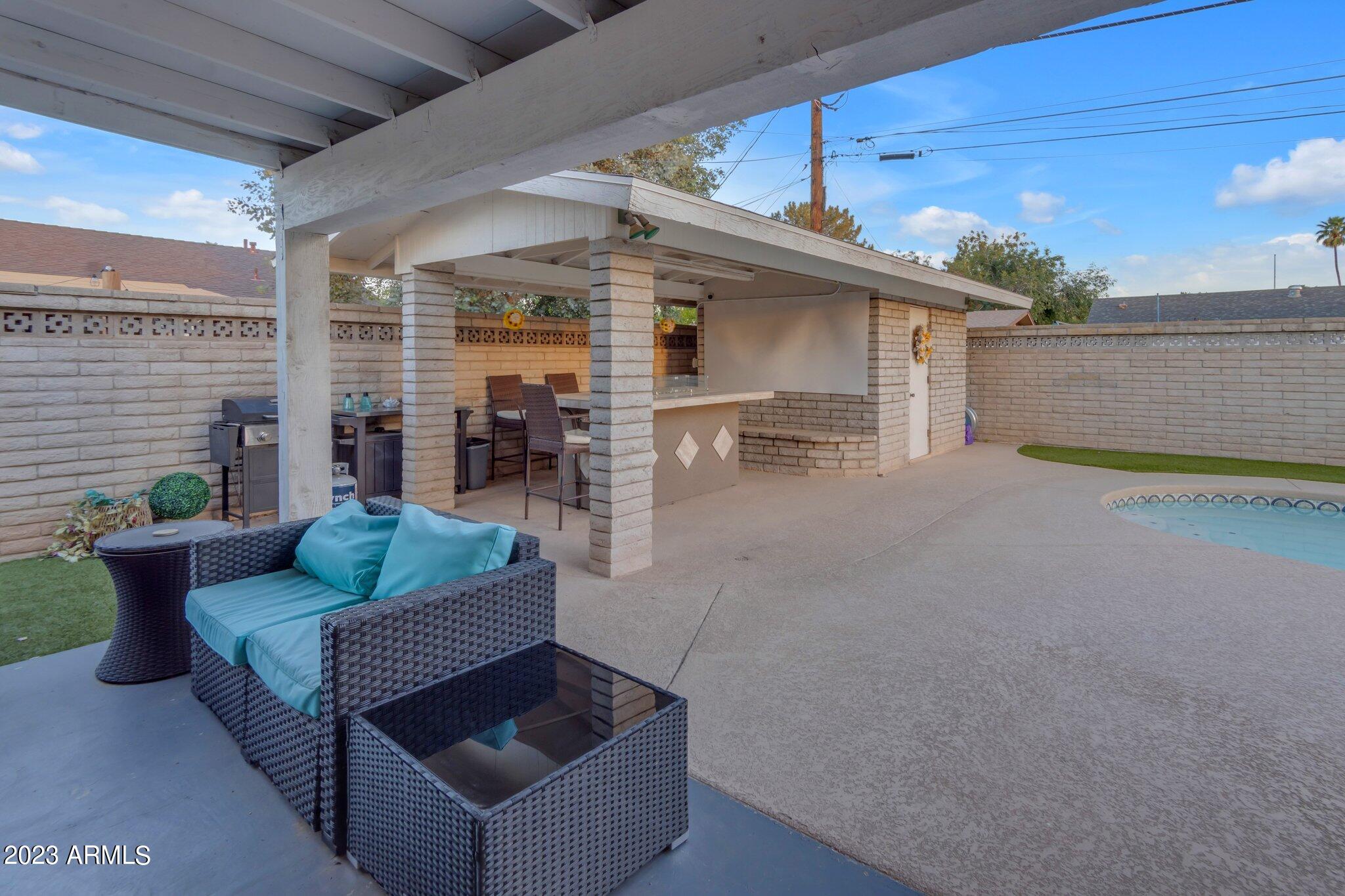 817 W GALVESTON Street