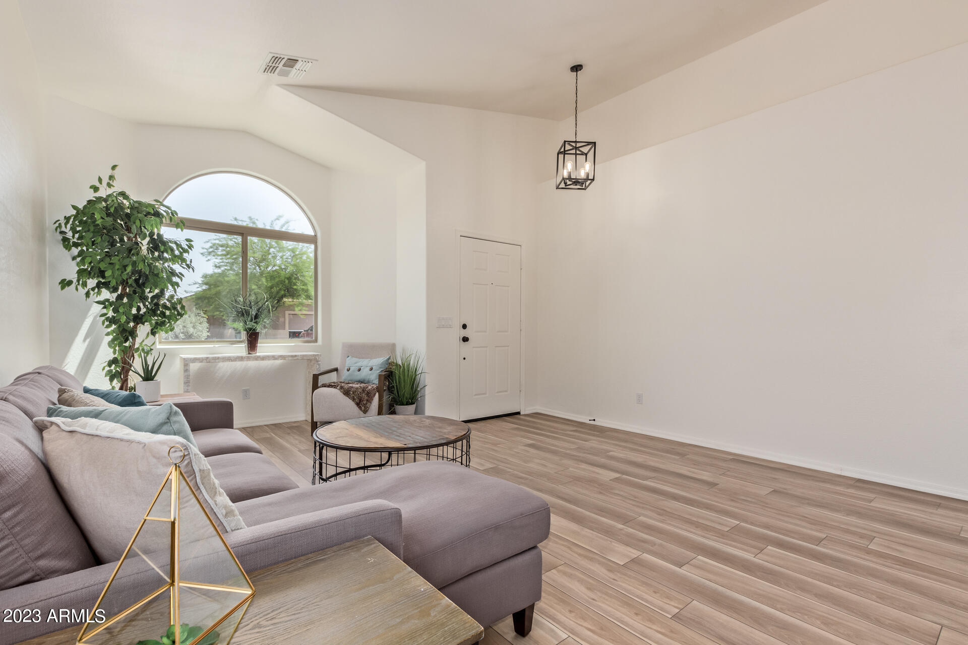 1786 E CHAPARRAL Drive