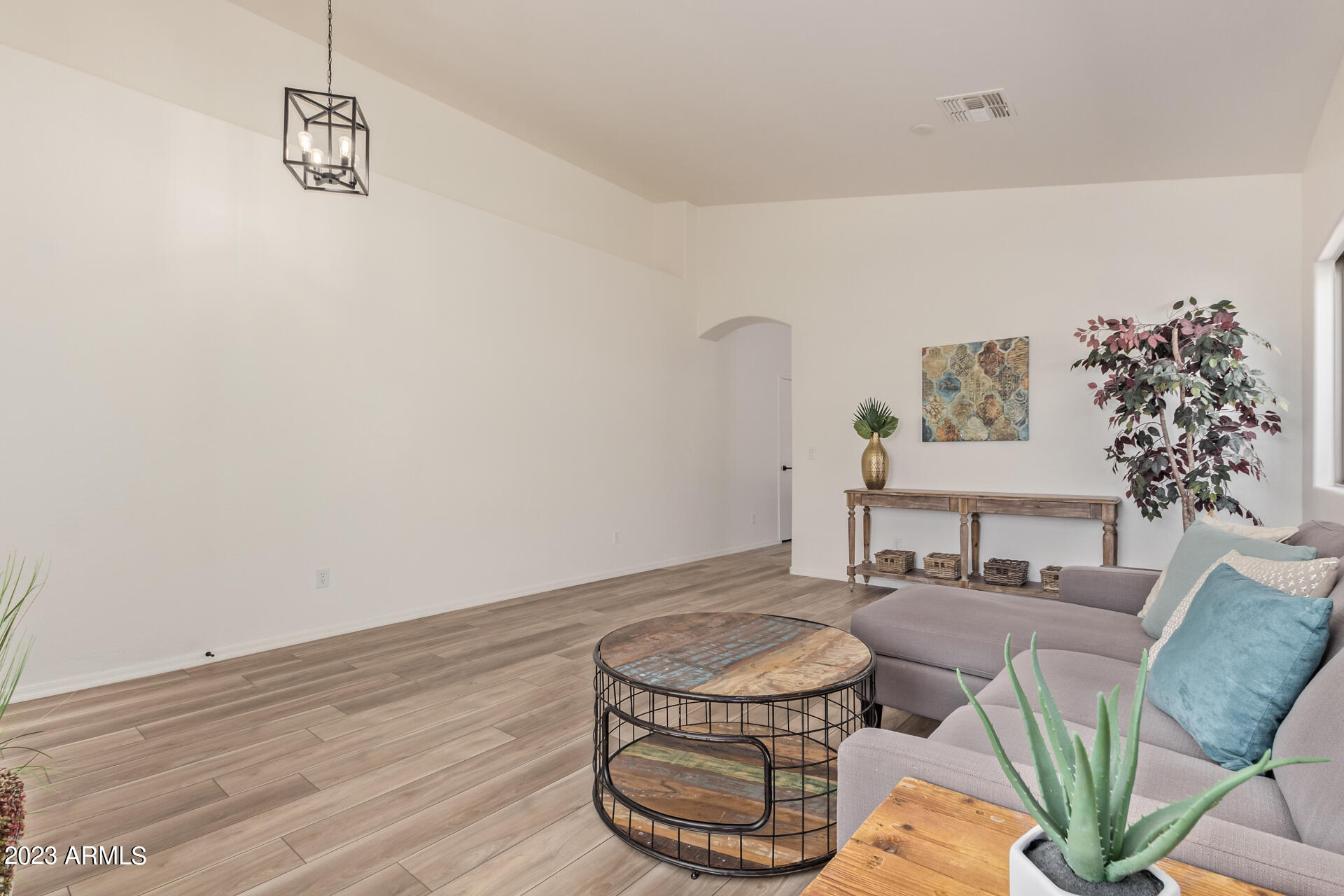 1786 E CHAPARRAL Drive