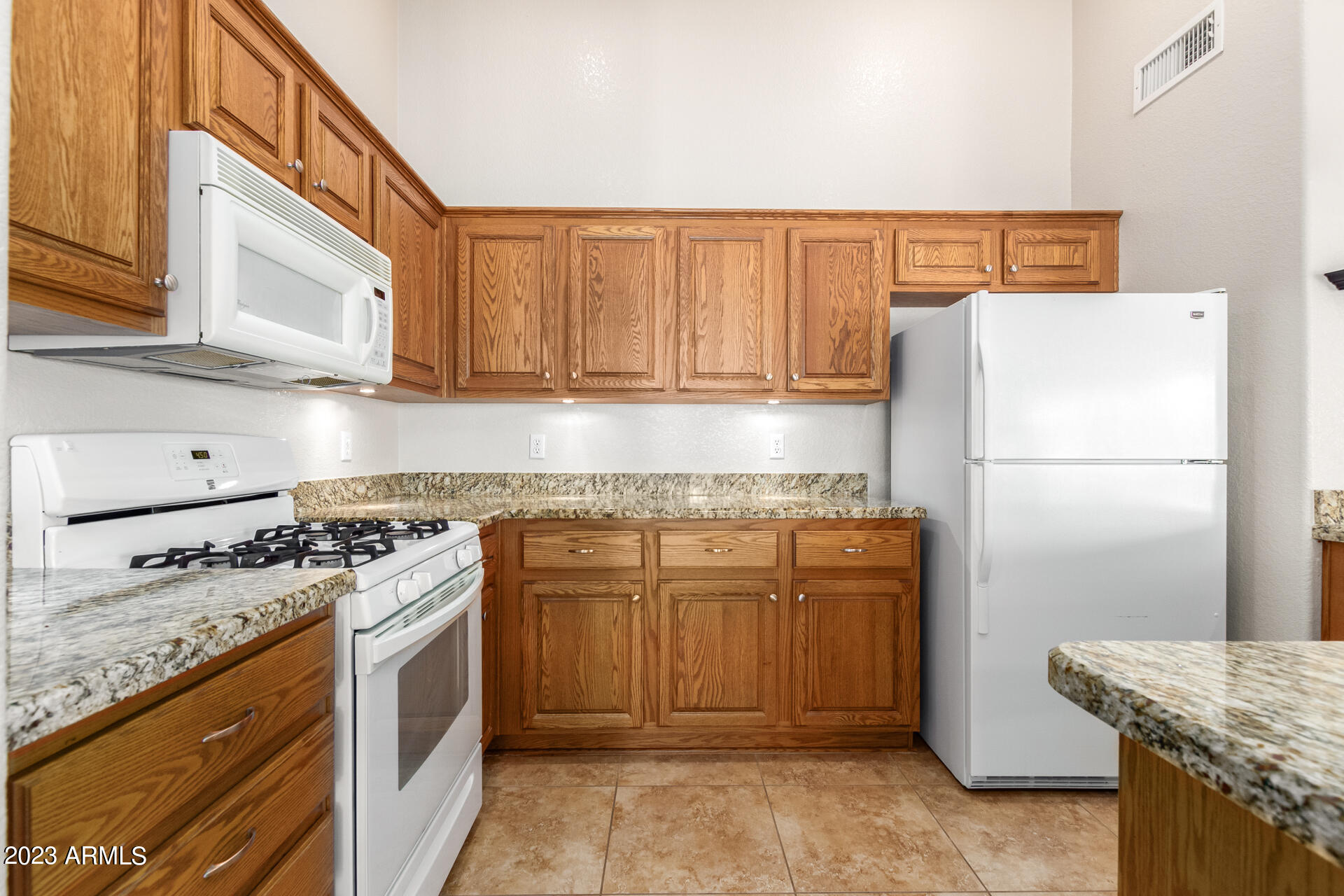 9007 E DIAMOND Drive