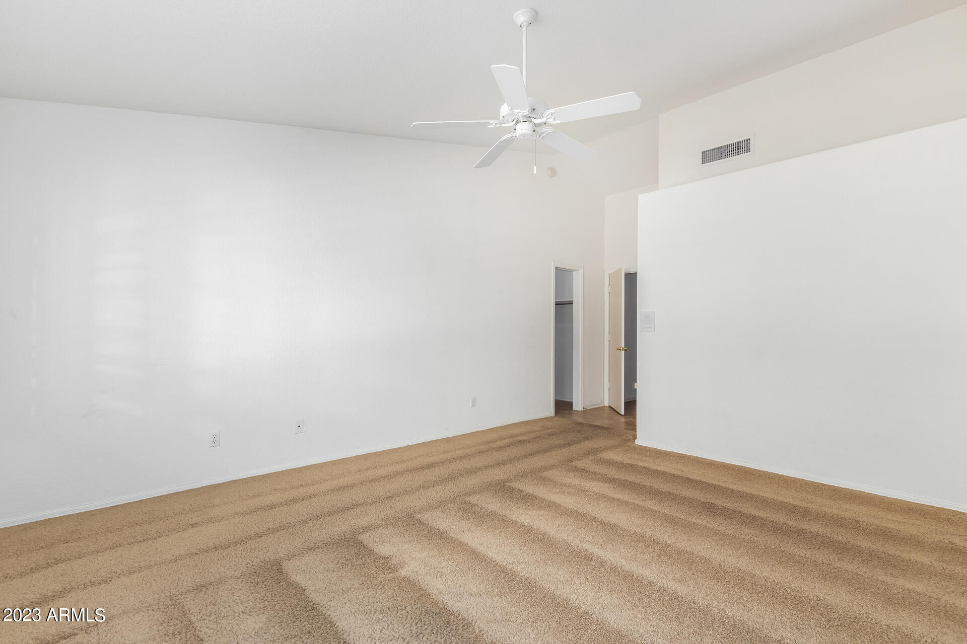 9007 E DIAMOND Drive