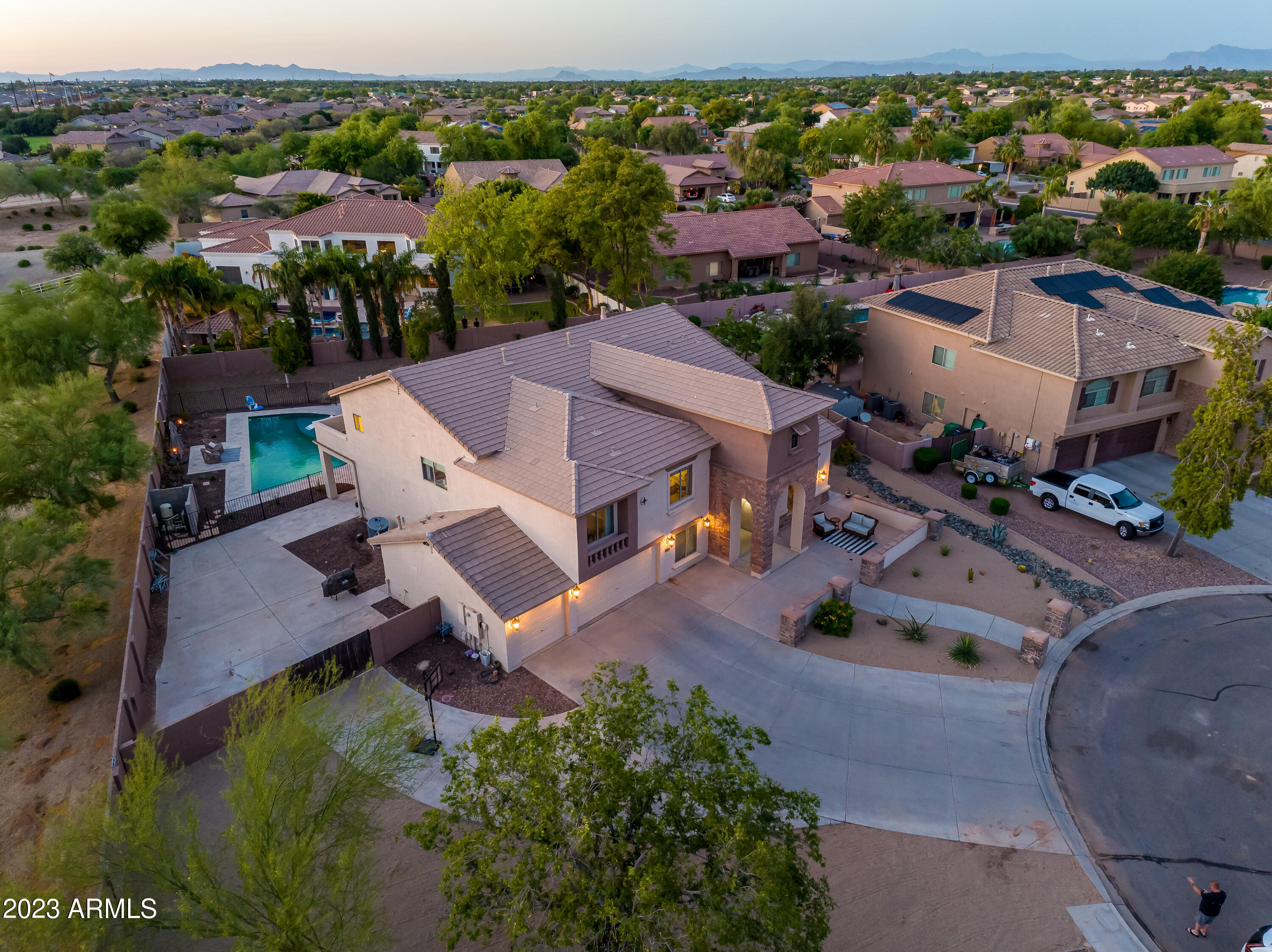 11518 E CHESTNUT Court