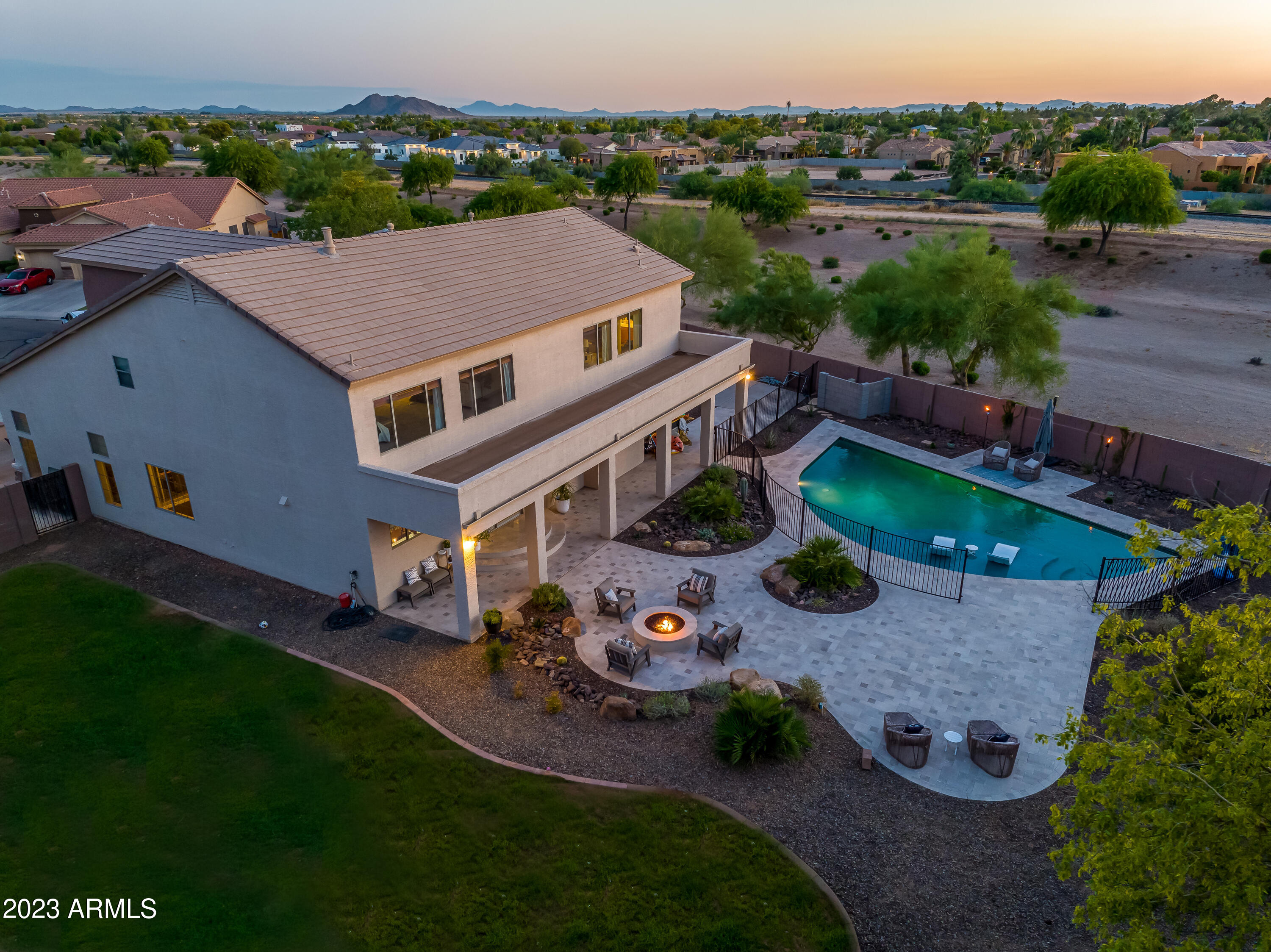 11518 E CHESTNUT Court