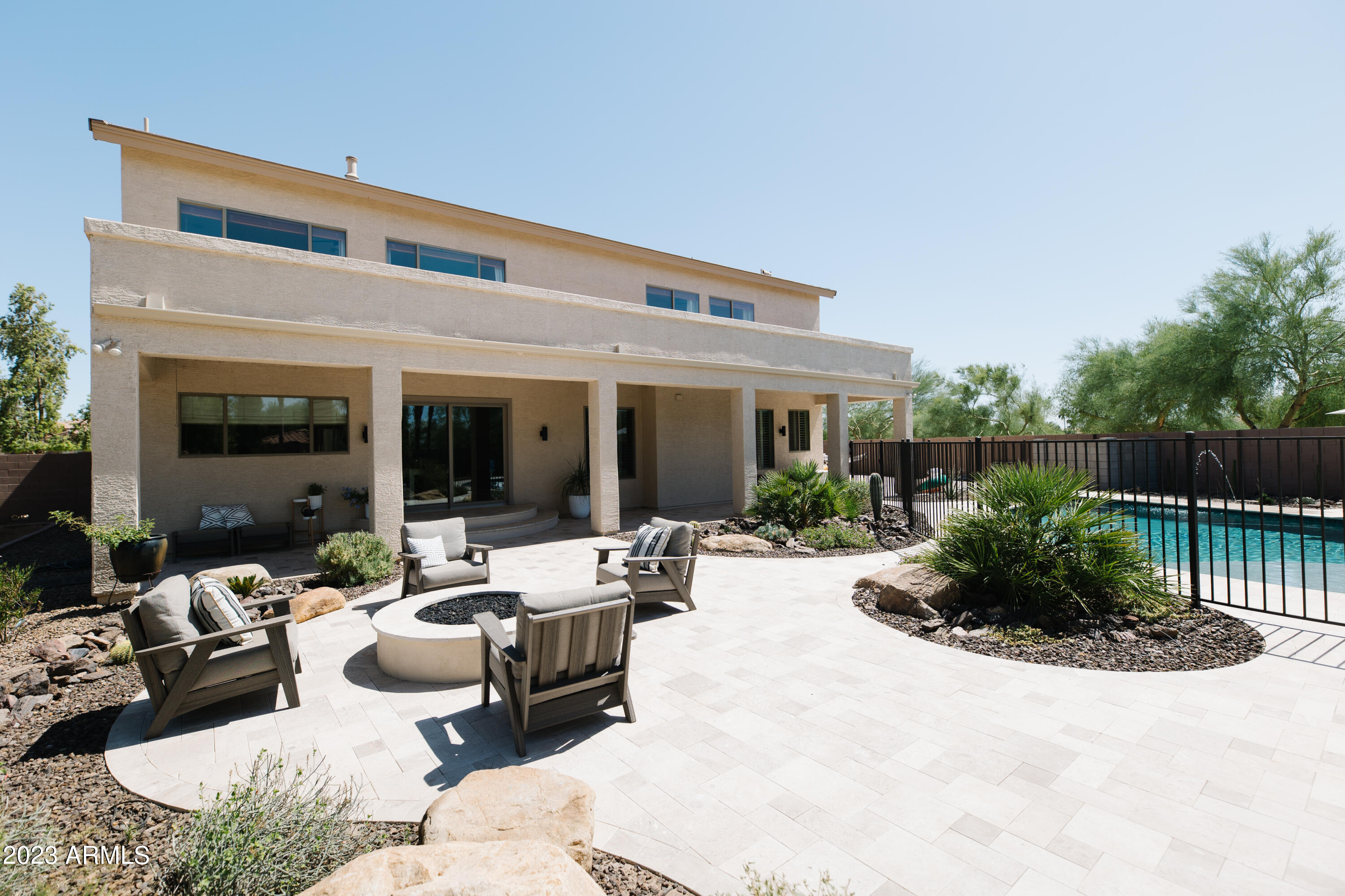 11518 E CHESTNUT Court