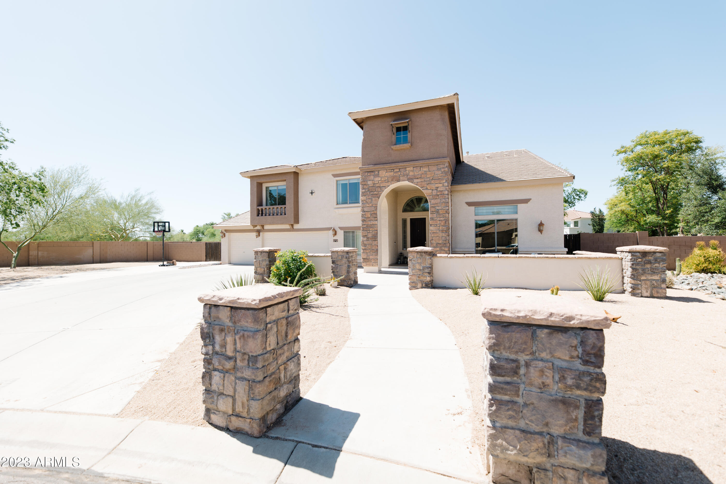 11518 E CHESTNUT Court