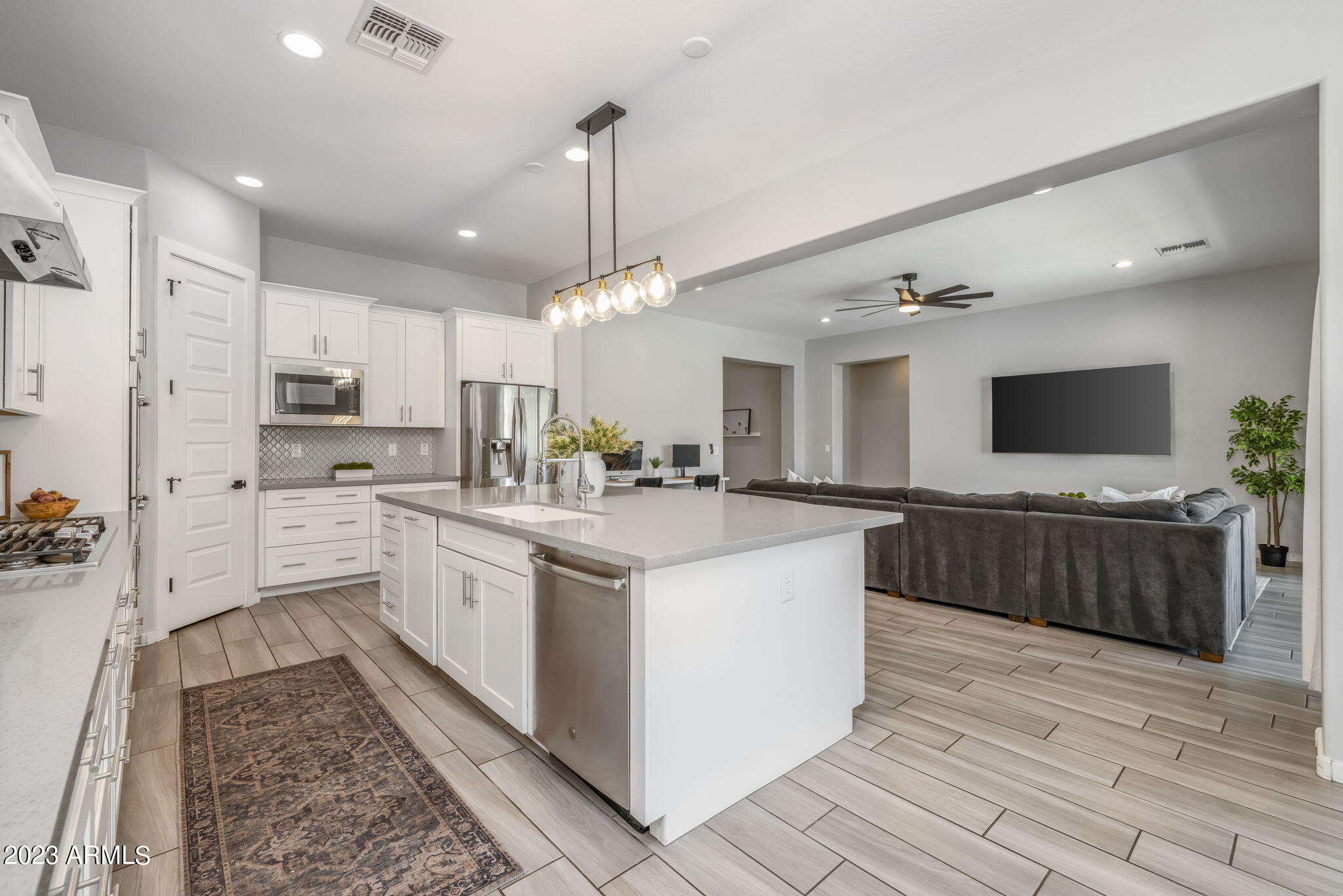 10238 E AMPERE Avenue